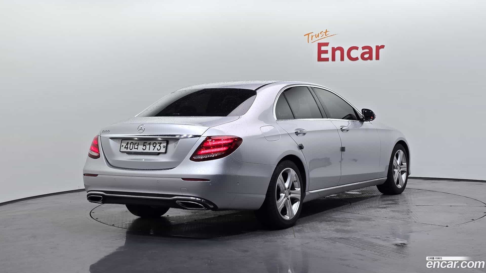 E-Class Mercedes-Benz 2016.11-OUTER-002
