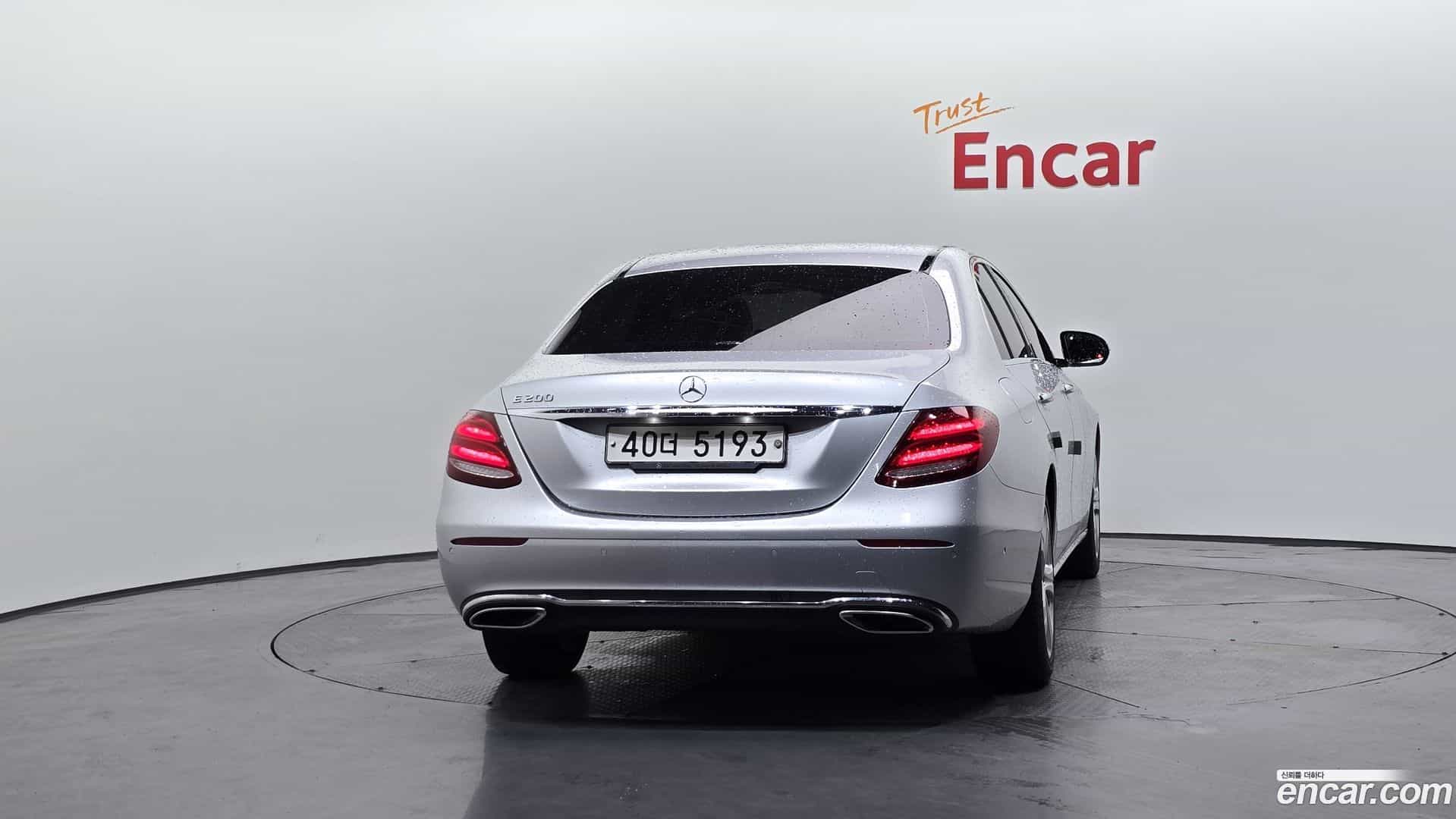 E-Class Mercedes-Benz 2016.11-OUTER-004