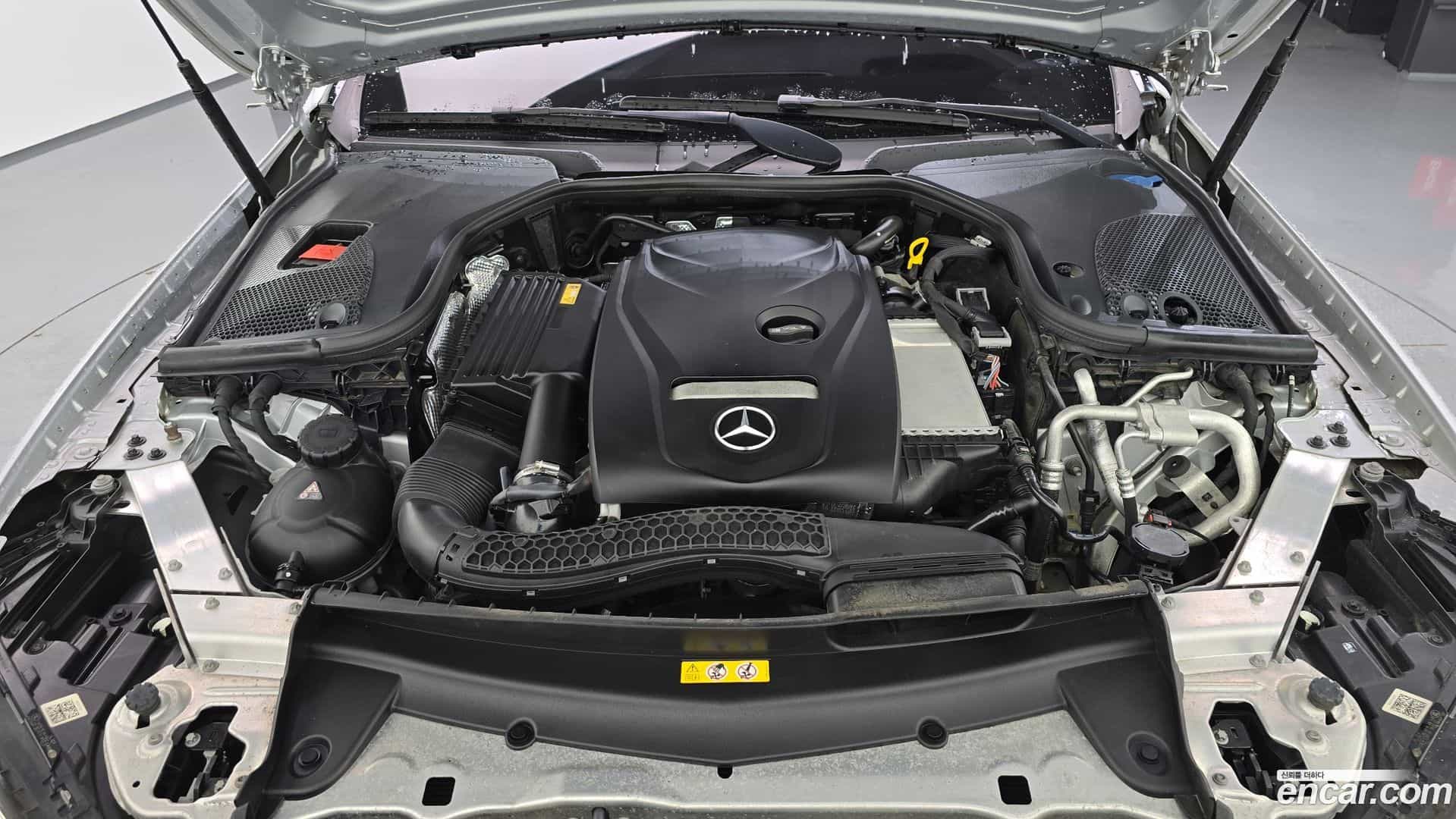 E-Class Mercedes-Benz 2016.11-OUTER-006