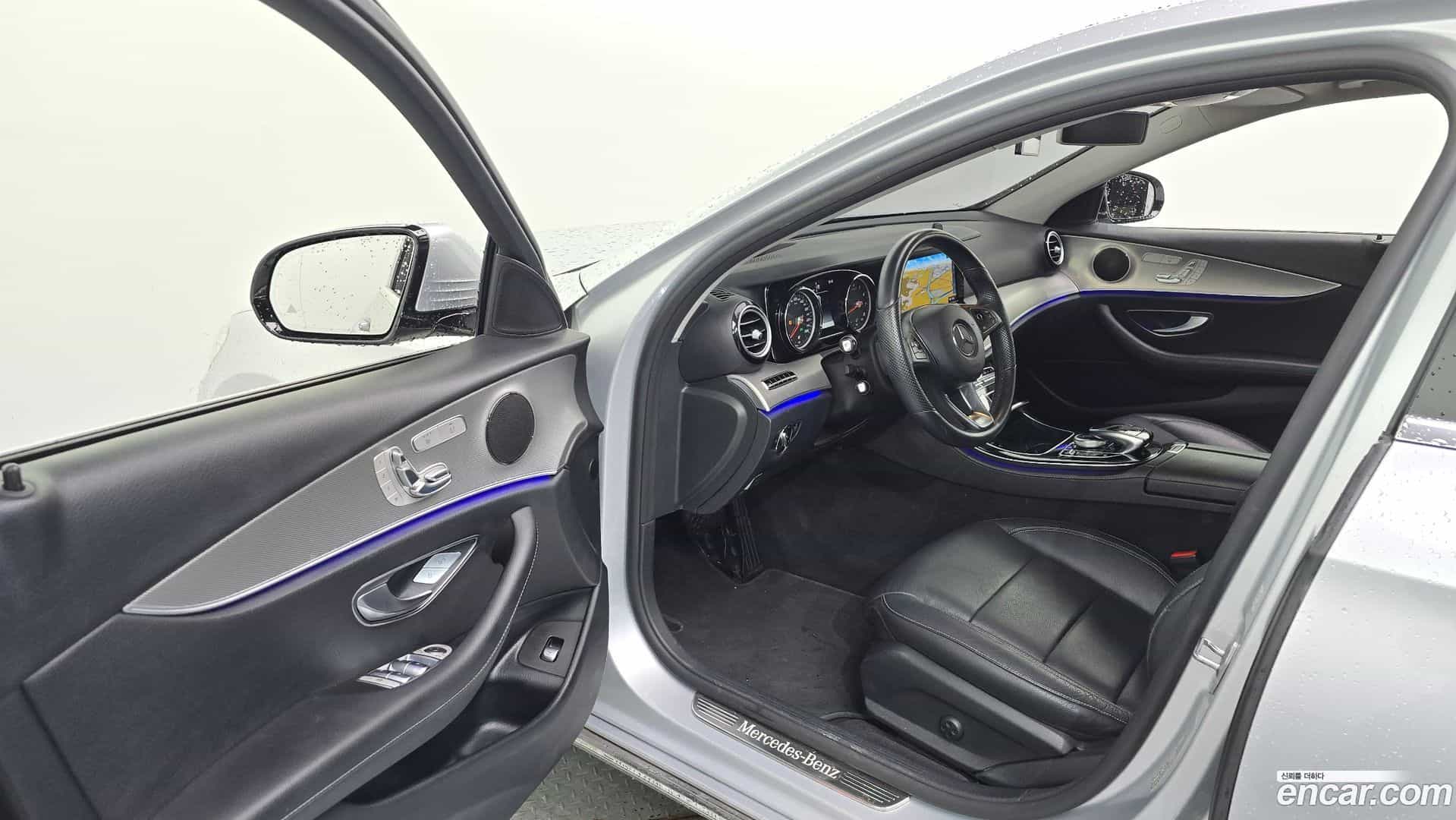 E-Class Mercedes-Benz 2016.11-INNER-010