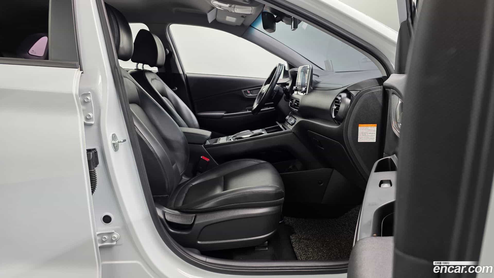 Kona Hyundai 2019.11-INNER-036