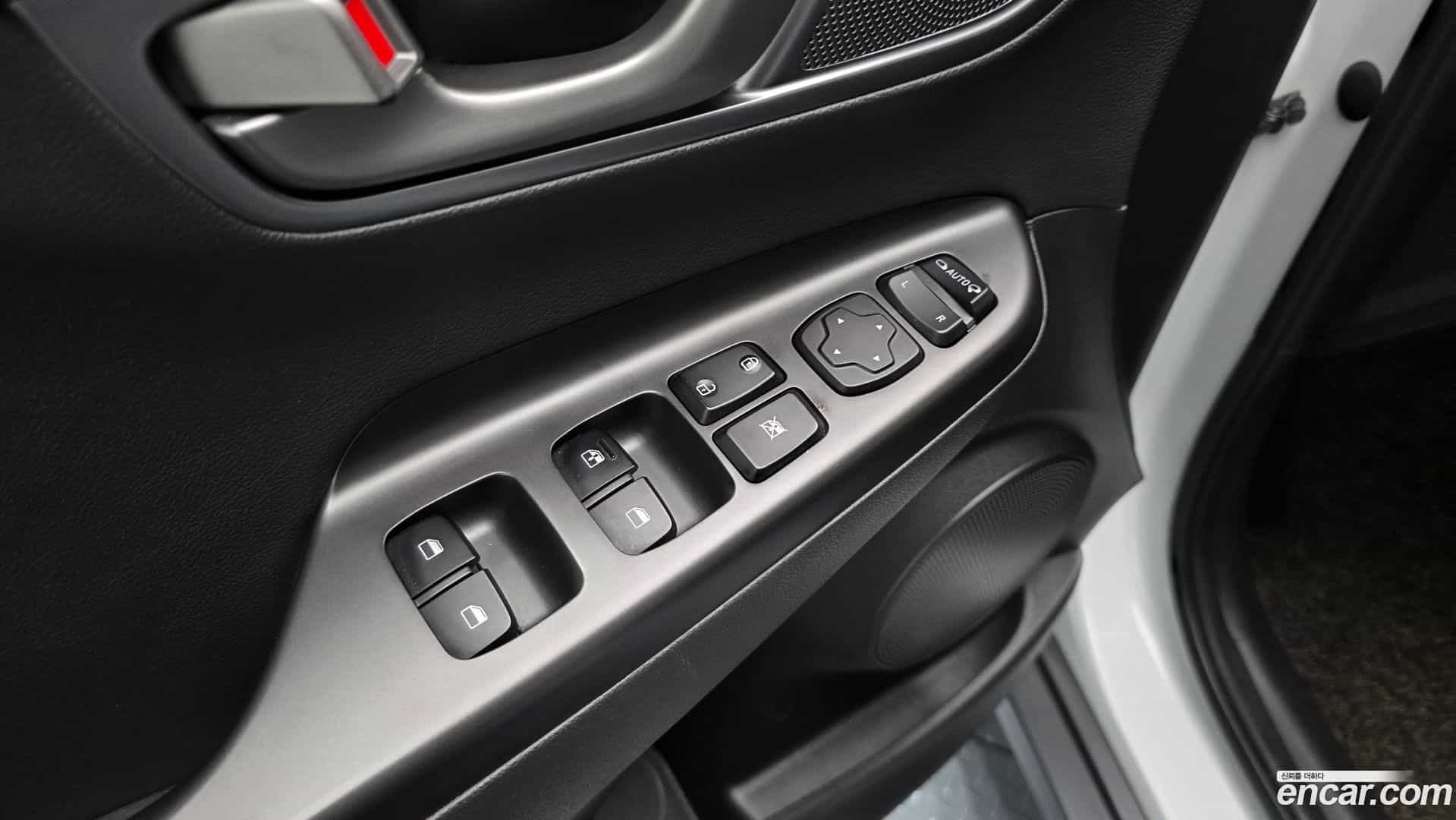 Kona Hyundai 2019.11-OPTION-041