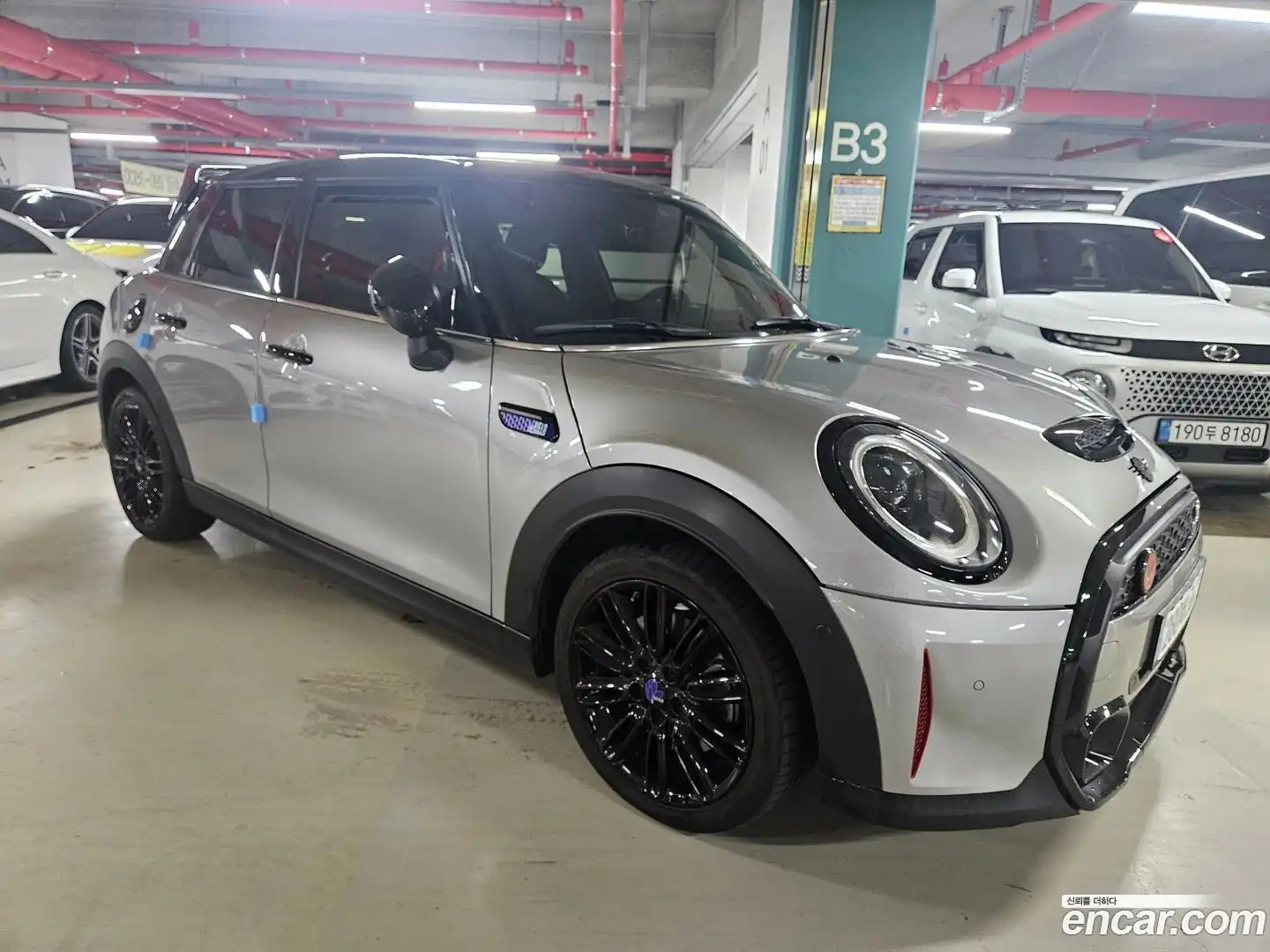 Cooper Mini 2024.5-OUTER-001