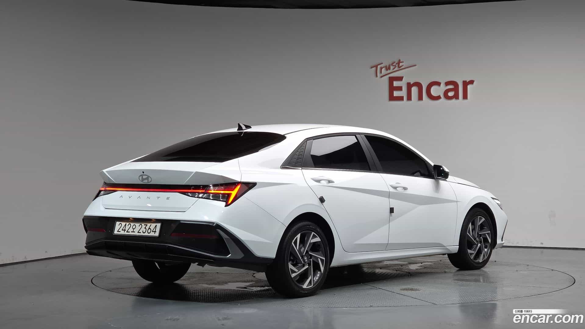 AVANTE Hyundai 2026.1-OUTER-002