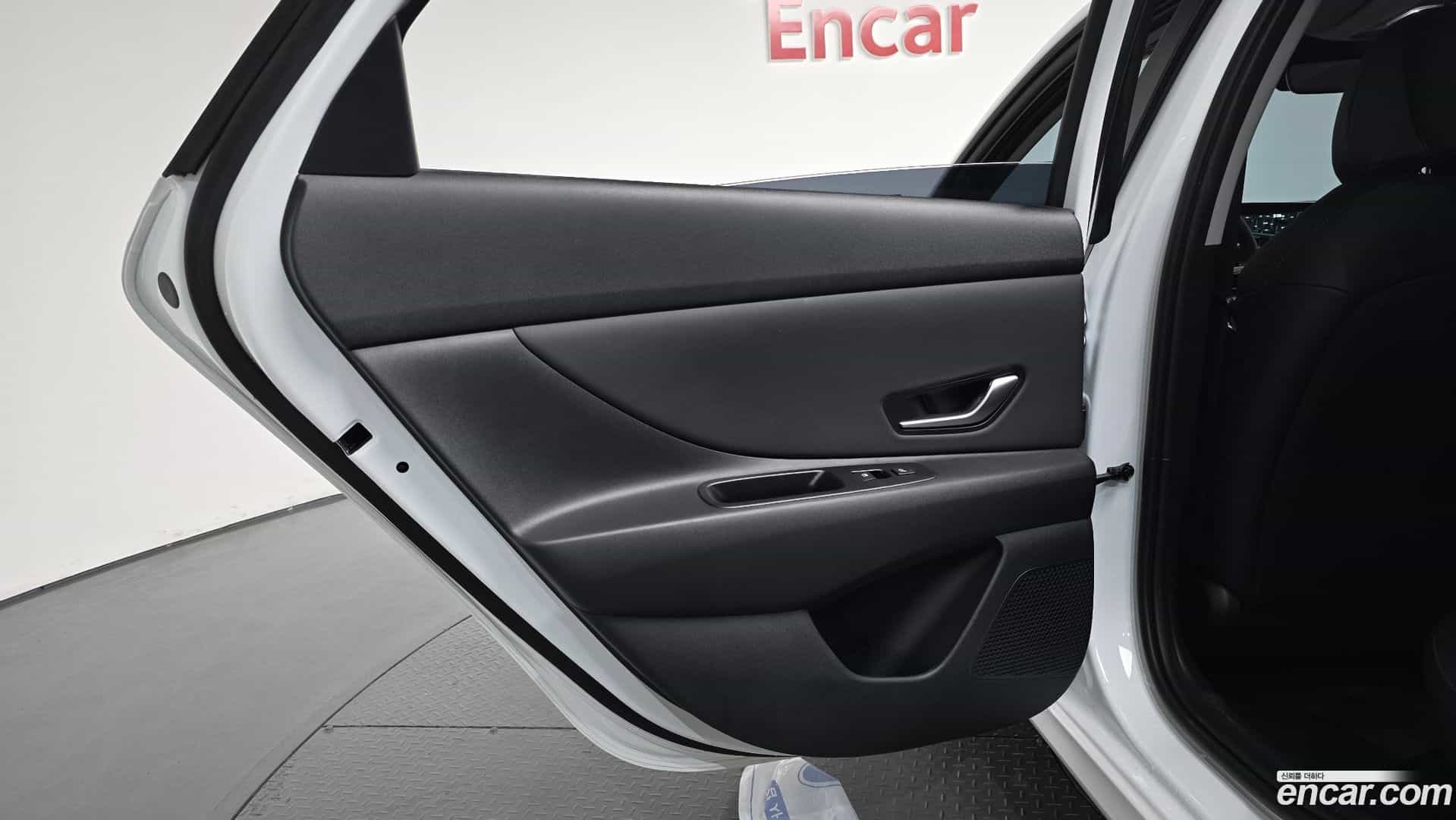 AVANTE Hyundai 2026.1-INNER-035