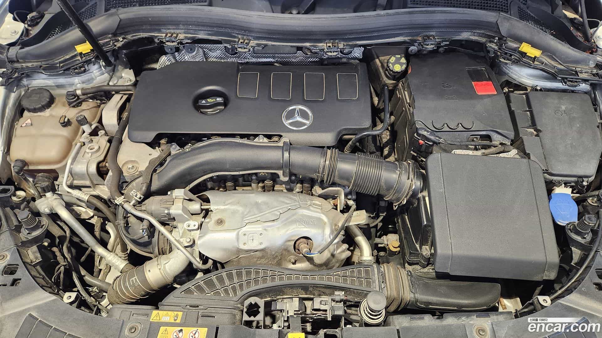 GLA-Class Mercedes-Benz 2021.2-OUTER-006