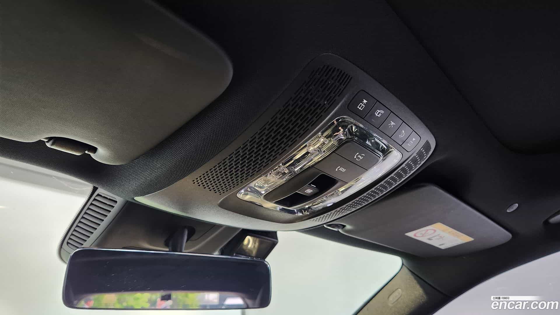 GLA-Class Mercedes-Benz 2021.2-OPTION-021