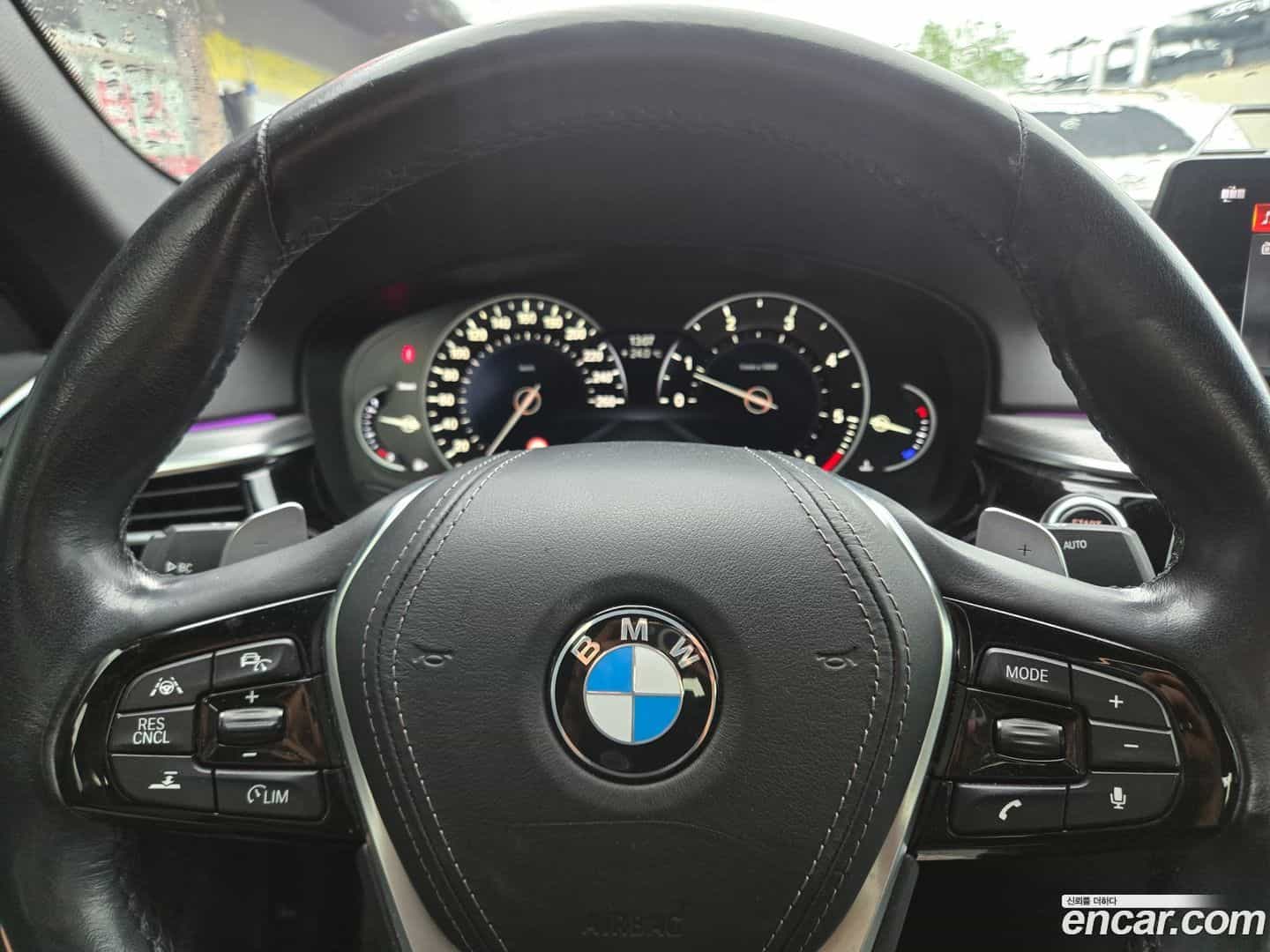 5-Series BMW 2017.10-INNER-007