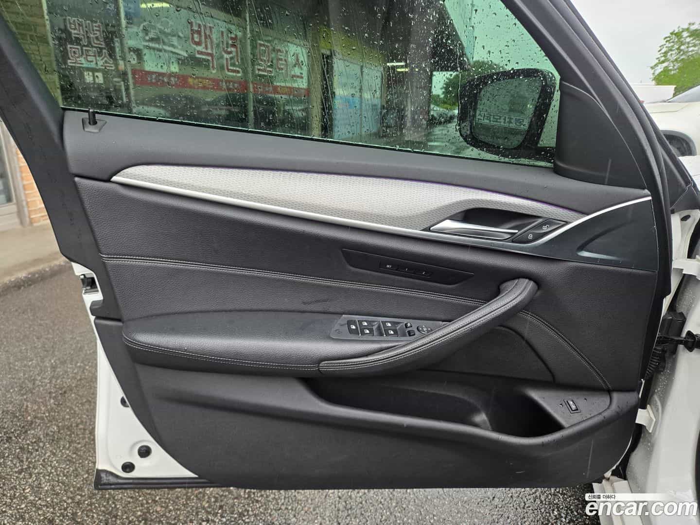 5-Series BMW 2017.10-INNER-008