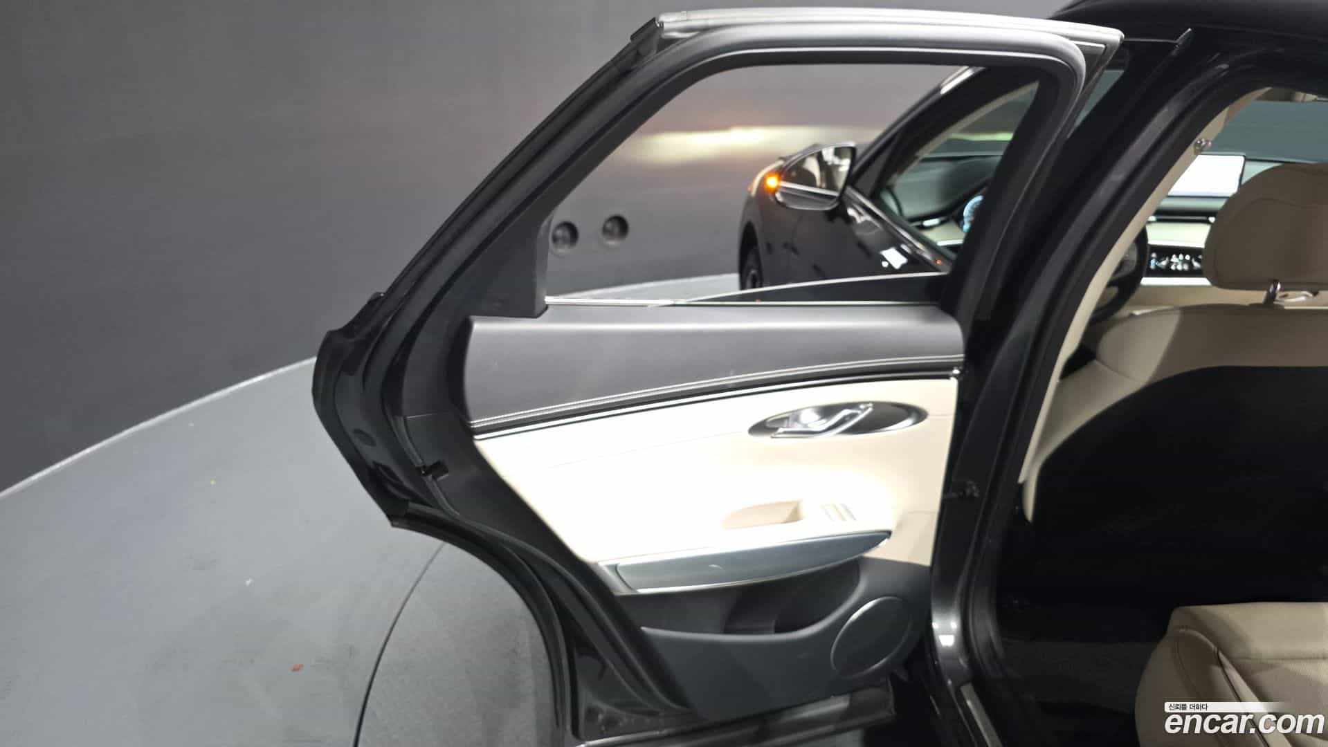 GV70 Genesis 2022.4-INNER-035