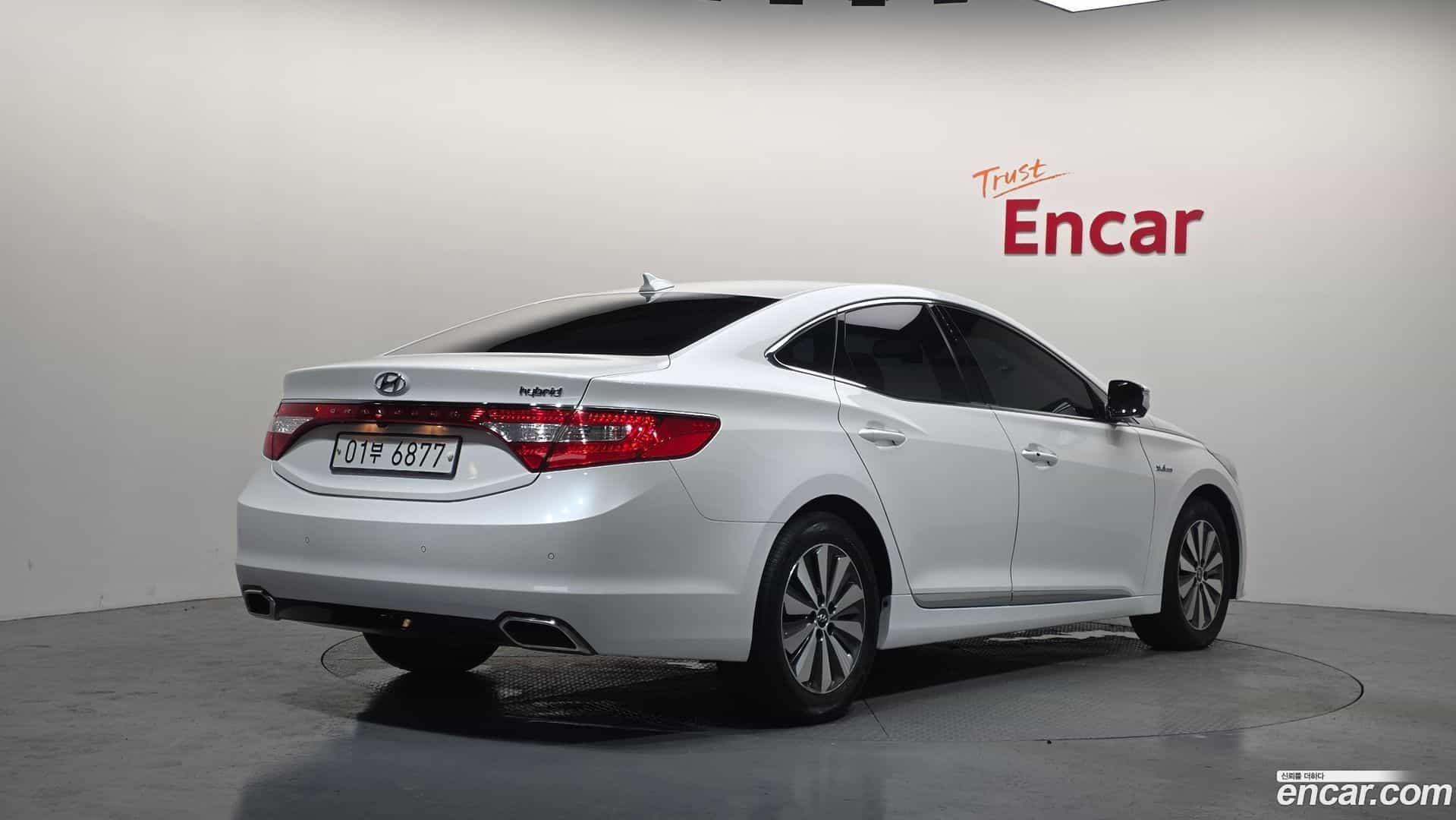 Grandeur Hyundai 2016.11-OUTER-002
