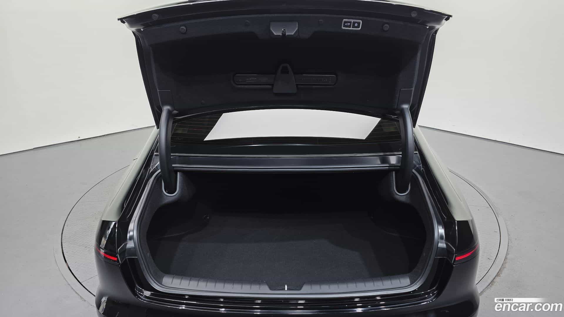 Grandeur Hyundai 2023.0-OPTION-024