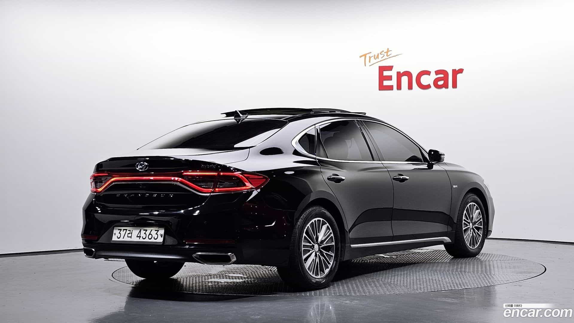 Grandeur Hyundai 2018.2-OUTER-002