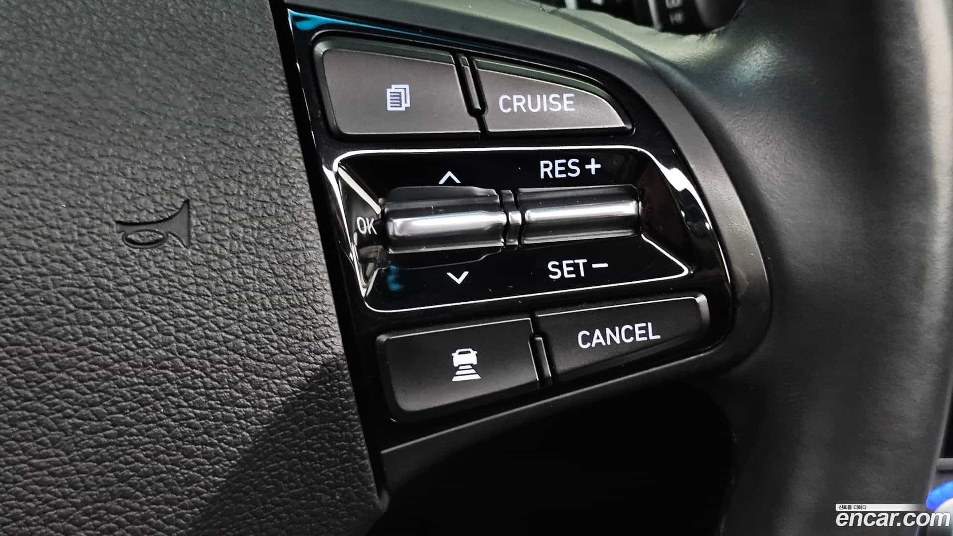 Grandeur Hyundai 2018.2-OPTION-021