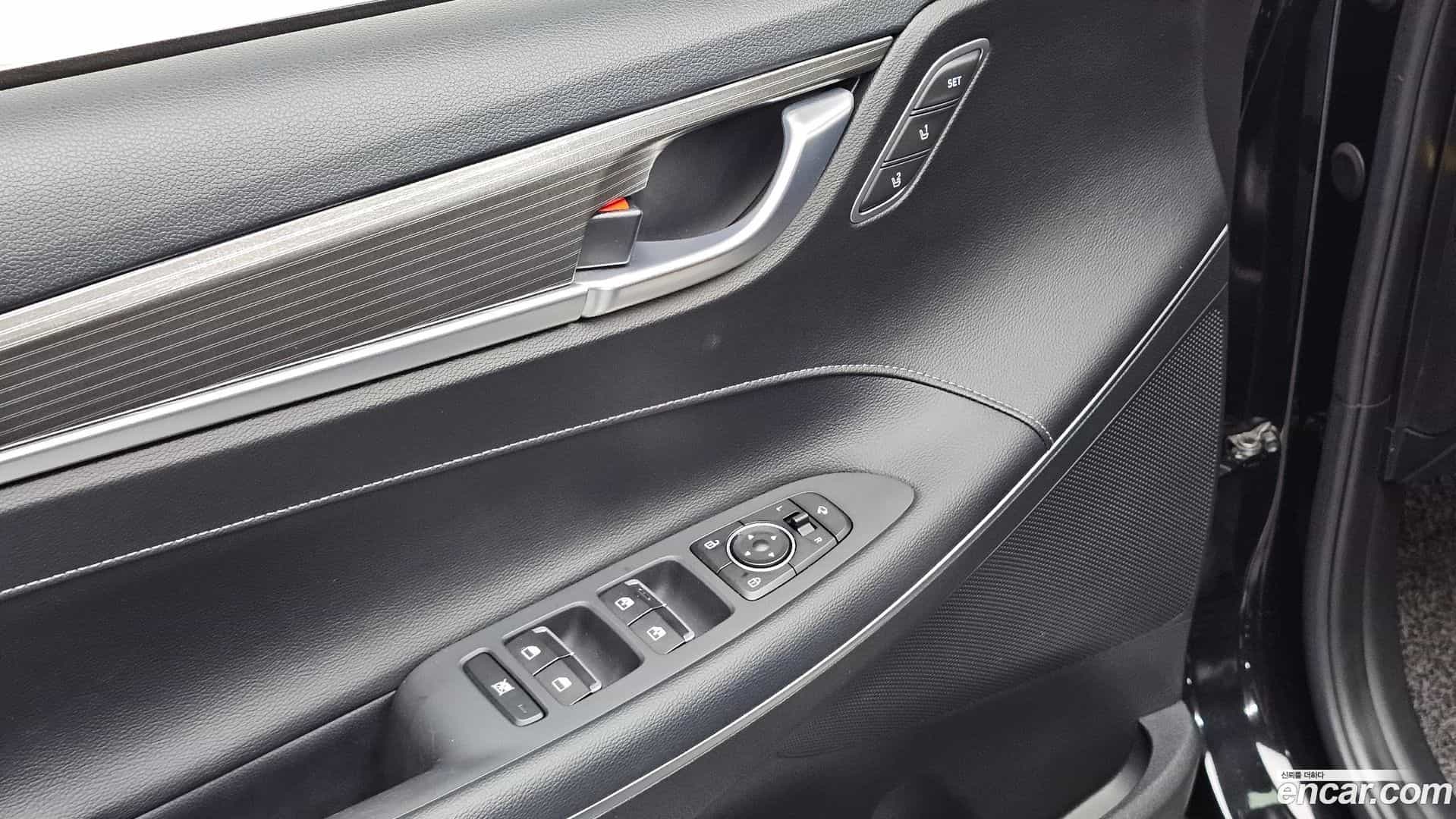 Grandeur Hyundai 2018.2-OPTION-040