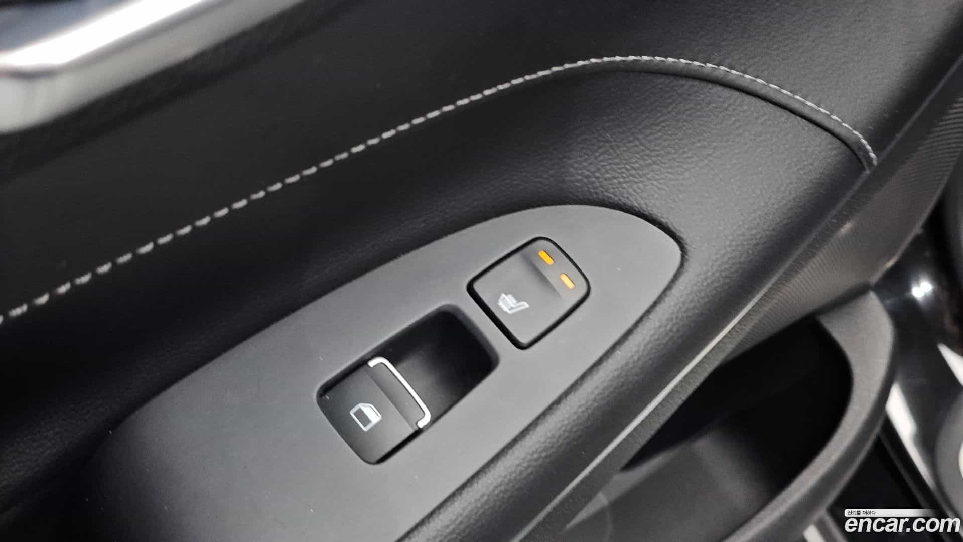 Grandeur Hyundai 2018.2-OPTION-041