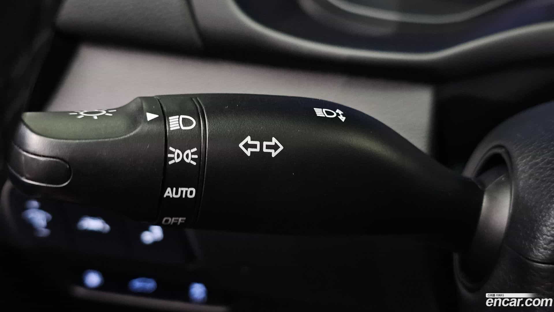 Grandeur Hyundai 2018.2-OPTION-044