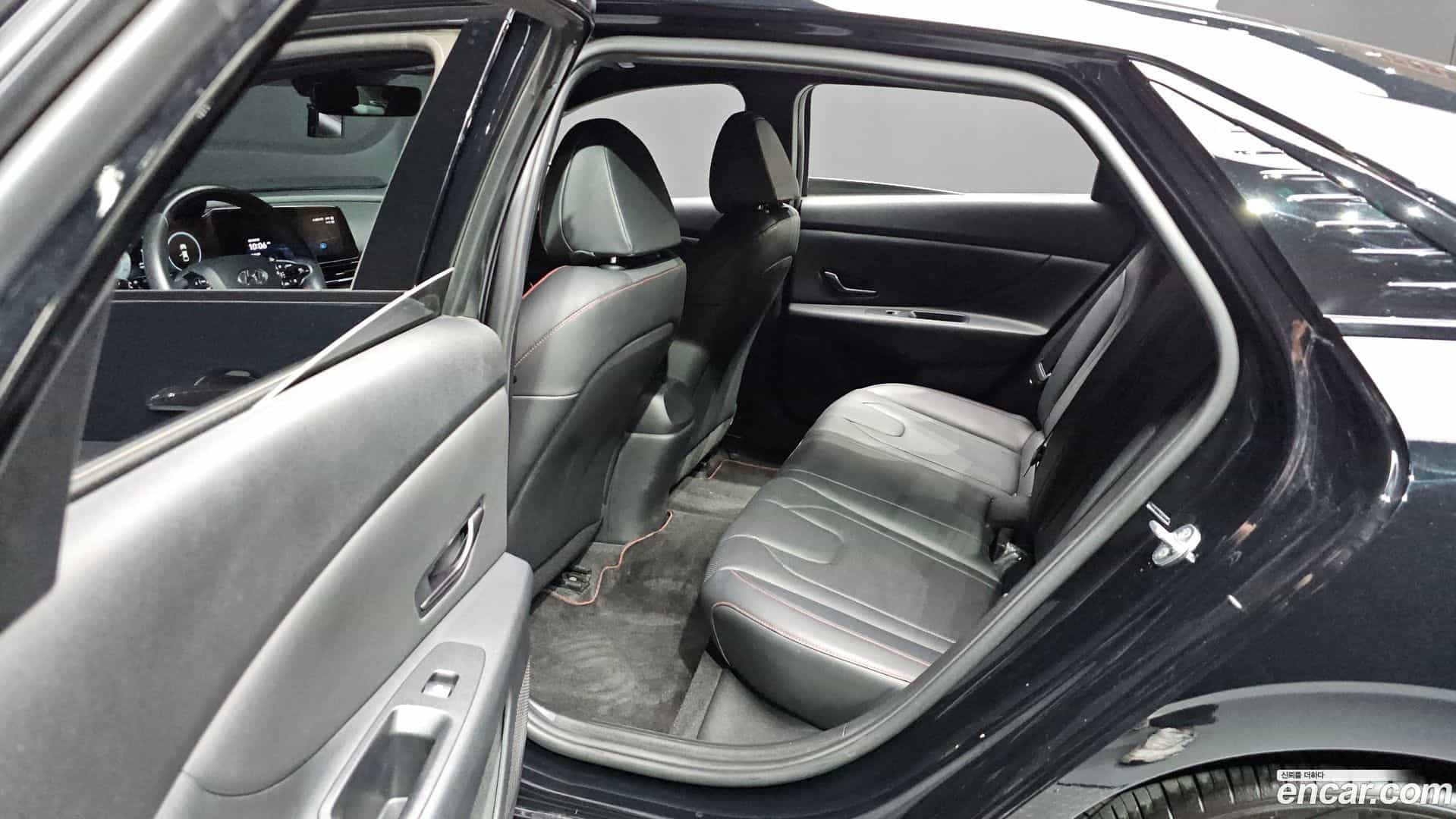 AVANTE Hyundai 2021.6-OPTION-023