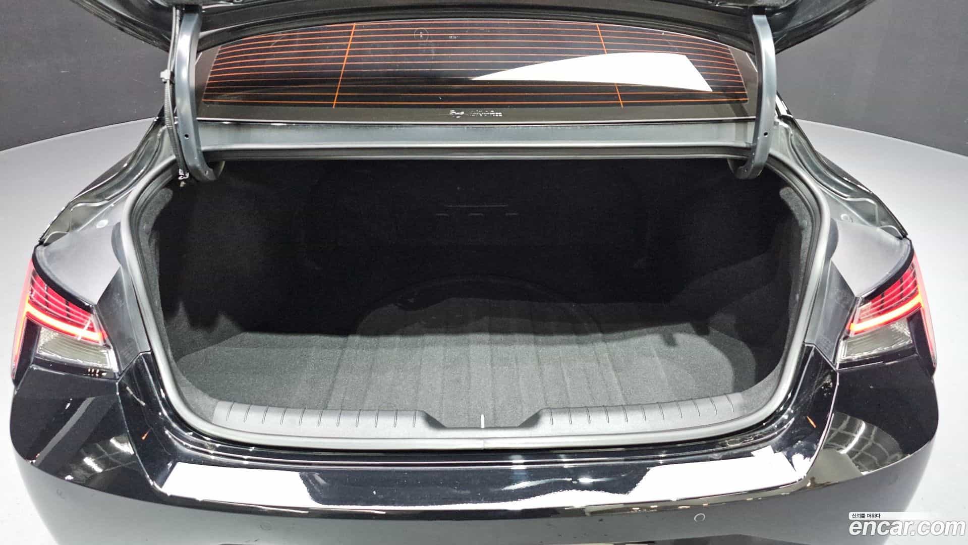 AVANTE Hyundai 2021.6-OPTION-024