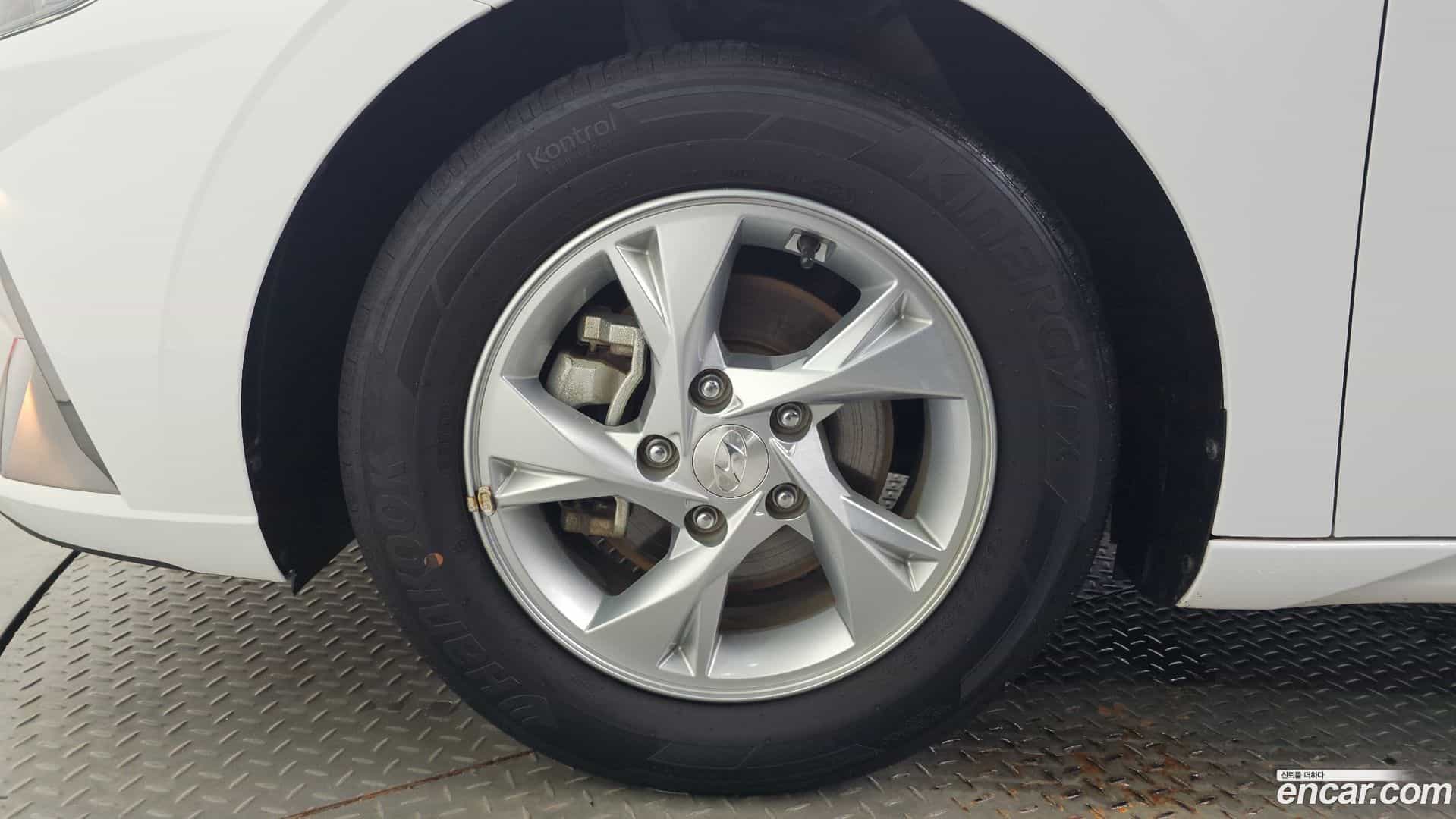 AVANTE Hyundai 2020.7-OUTER-005