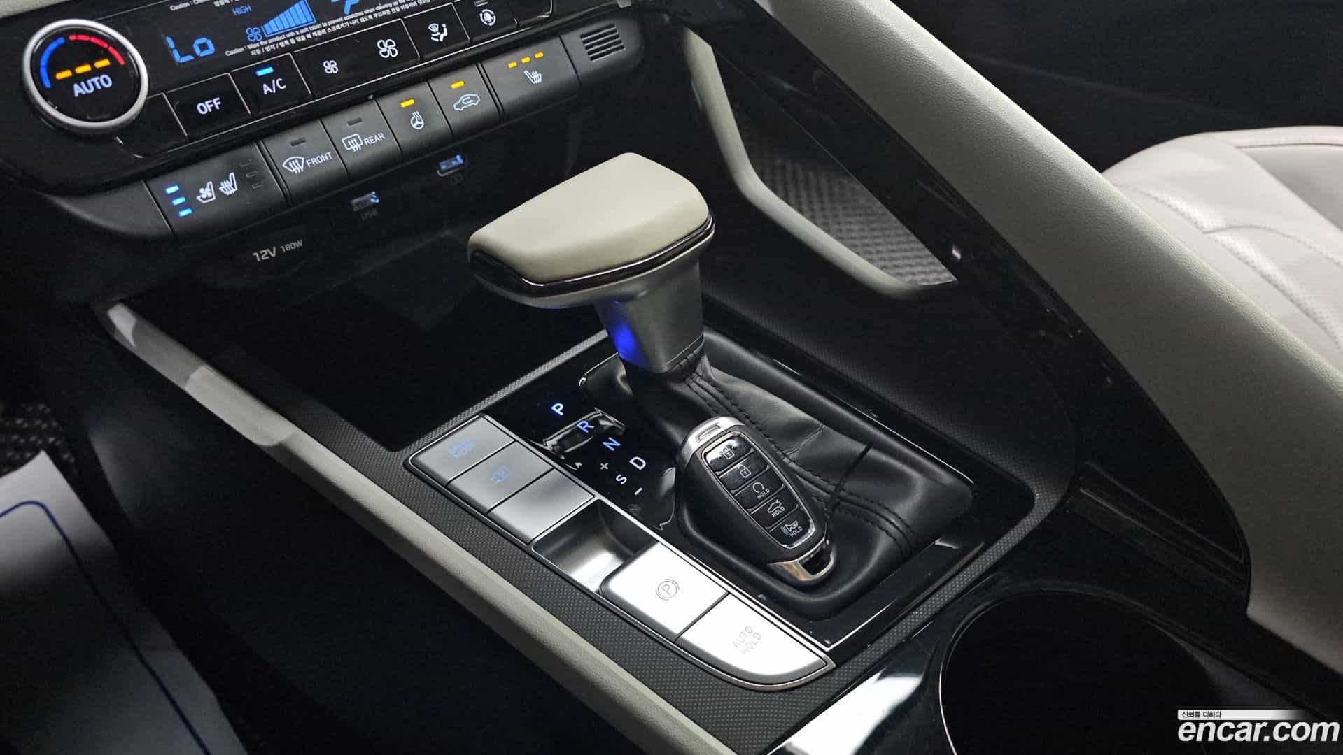 AVANTE Hyundai 2020.7-INNER-009