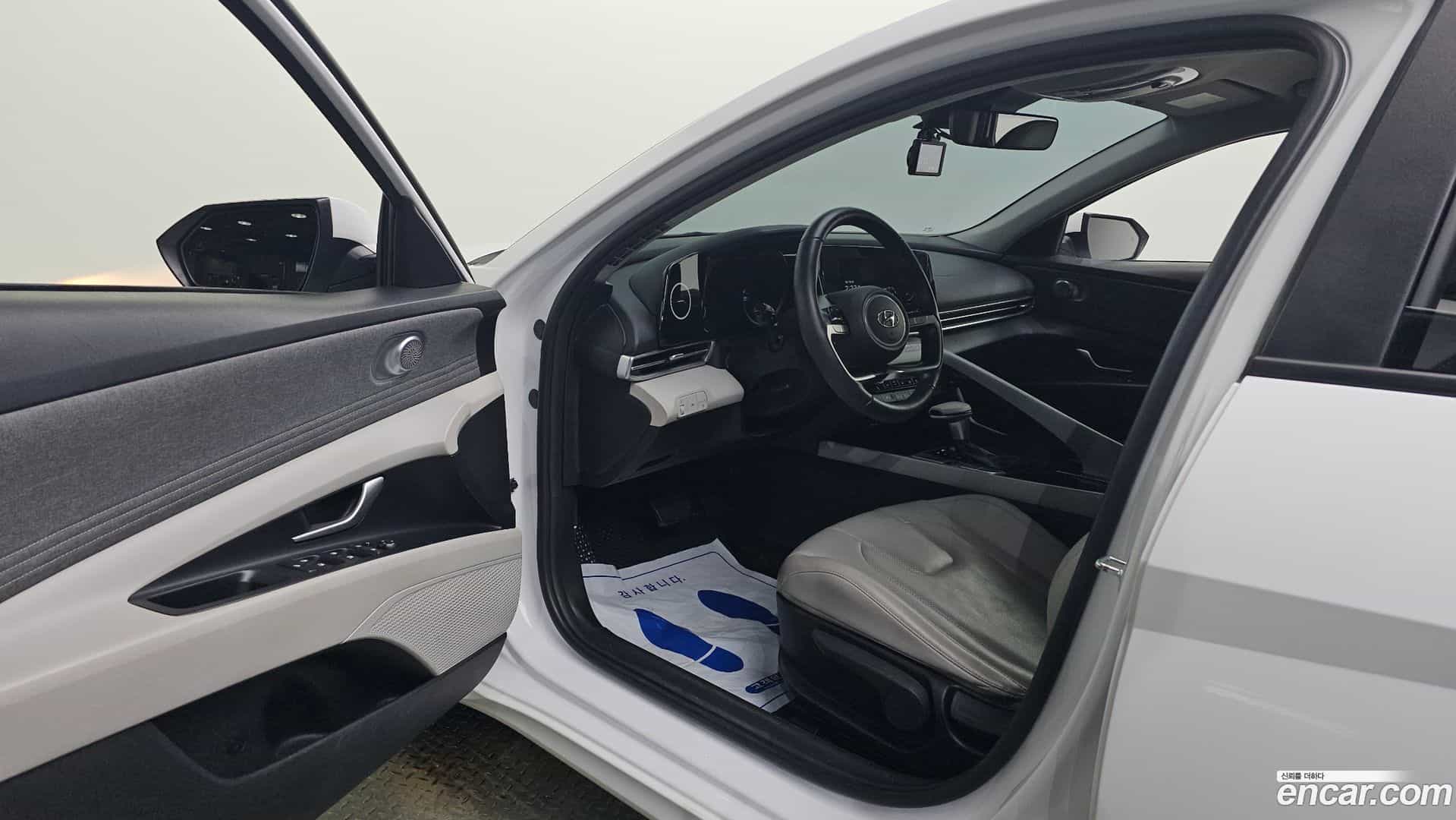 AVANTE Hyundai 2020.7-INNER-010