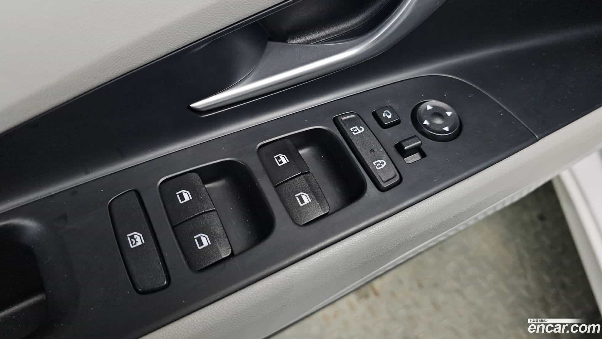 AVANTE Hyundai 2020.7-OPTION-017