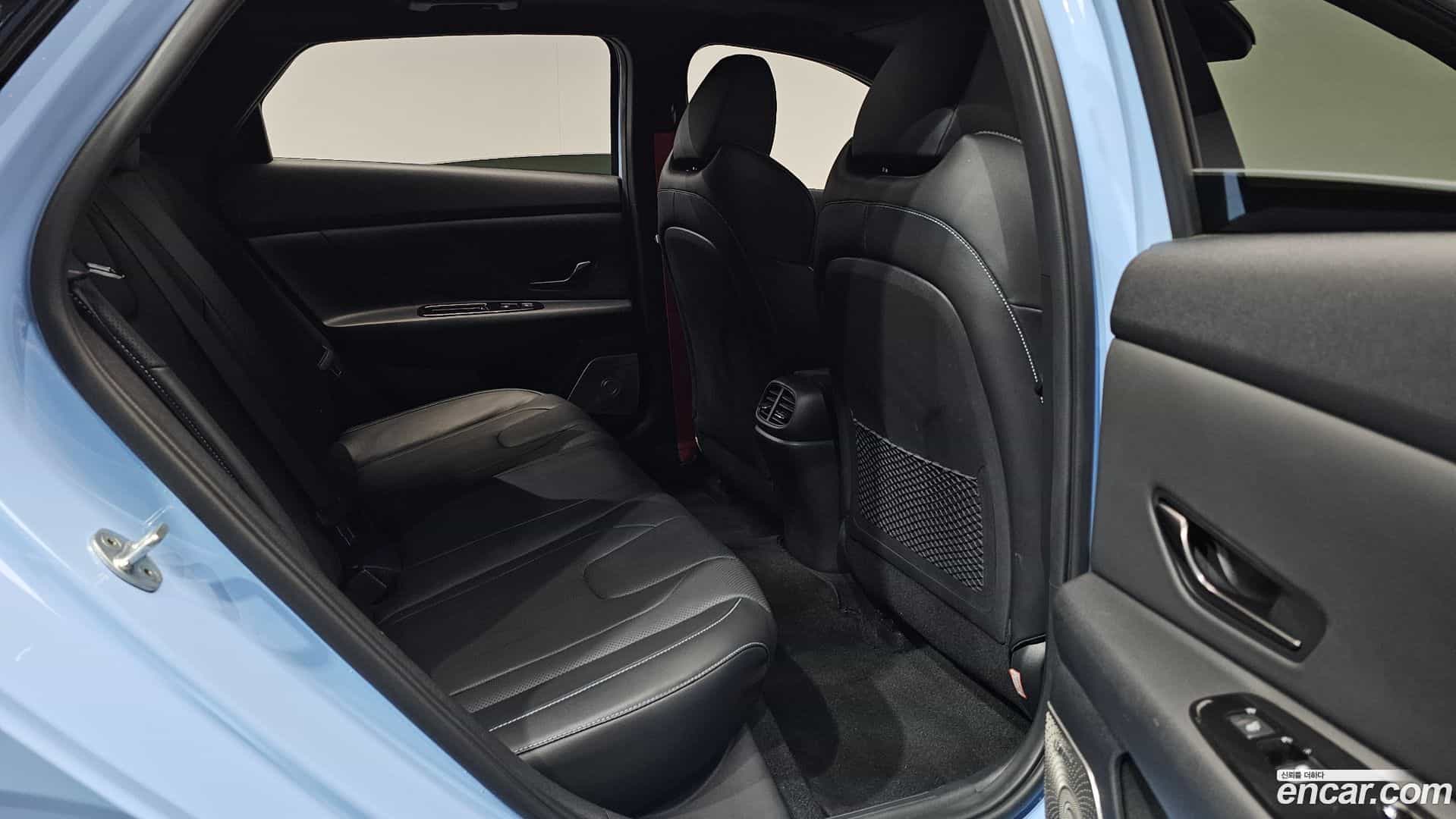 AVANTE Hyundai 2022.8-OPTION-015