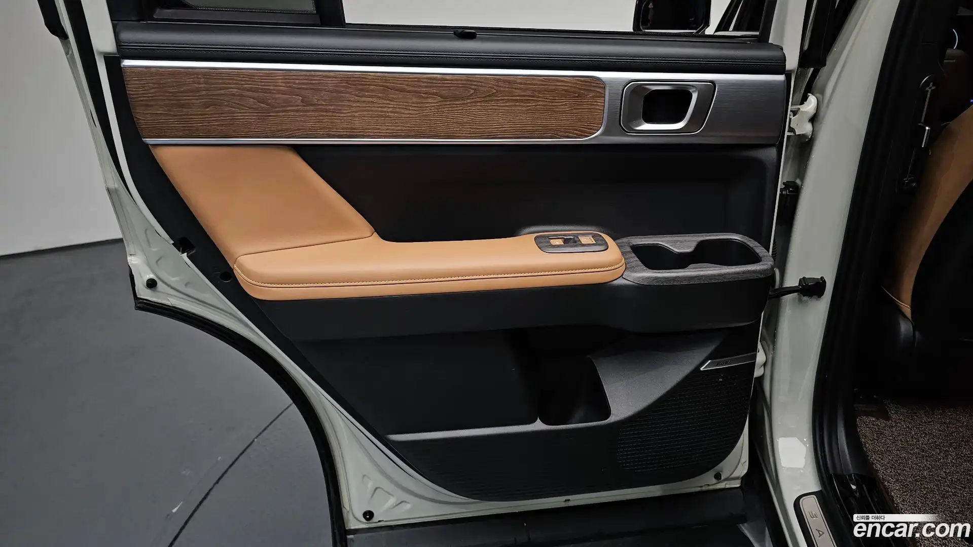 Santafe Hyundai 2023.10-INNER-035