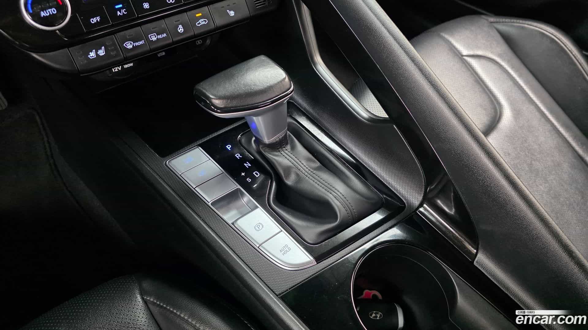 AVANTE Hyundai 2021.10-INNER-009