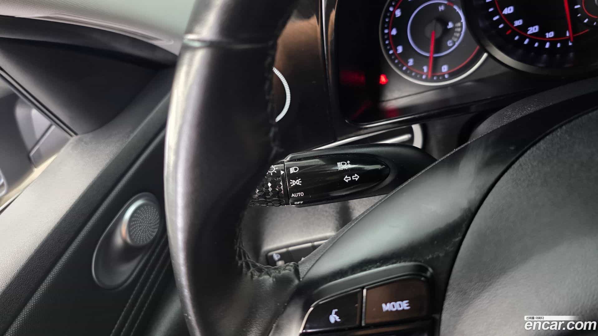 AVANTE Hyundai 2021.10-OPTION-023