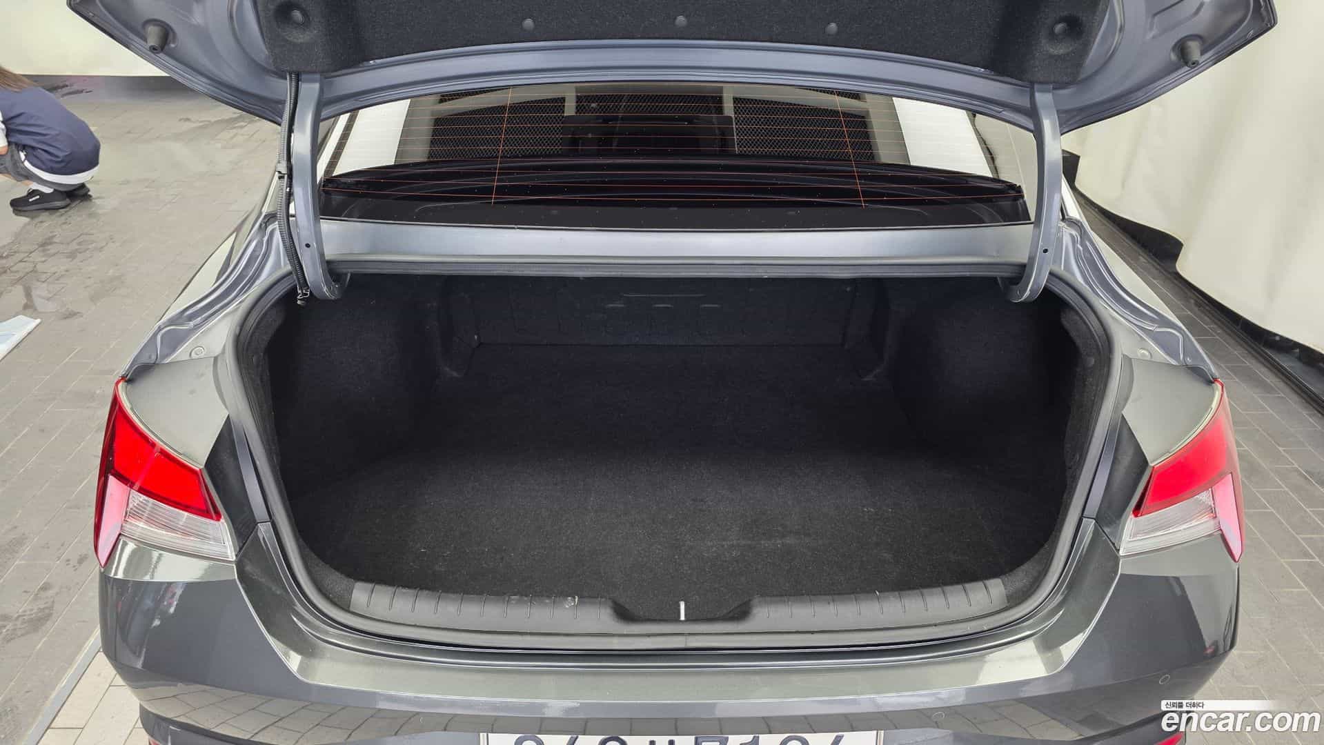 AVANTE Hyundai 2021.10-OPTION-024