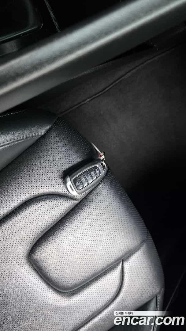 AVANTE Hyundai 2021.10-OPTION-042