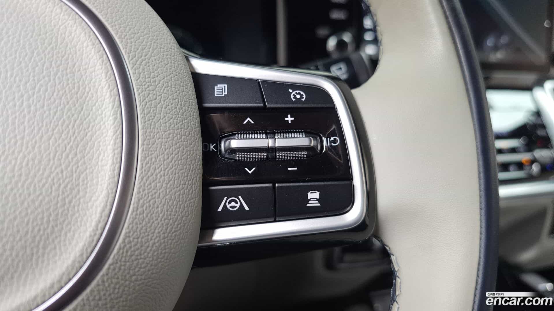 Sorento Kia 2023.3-OPTION-042