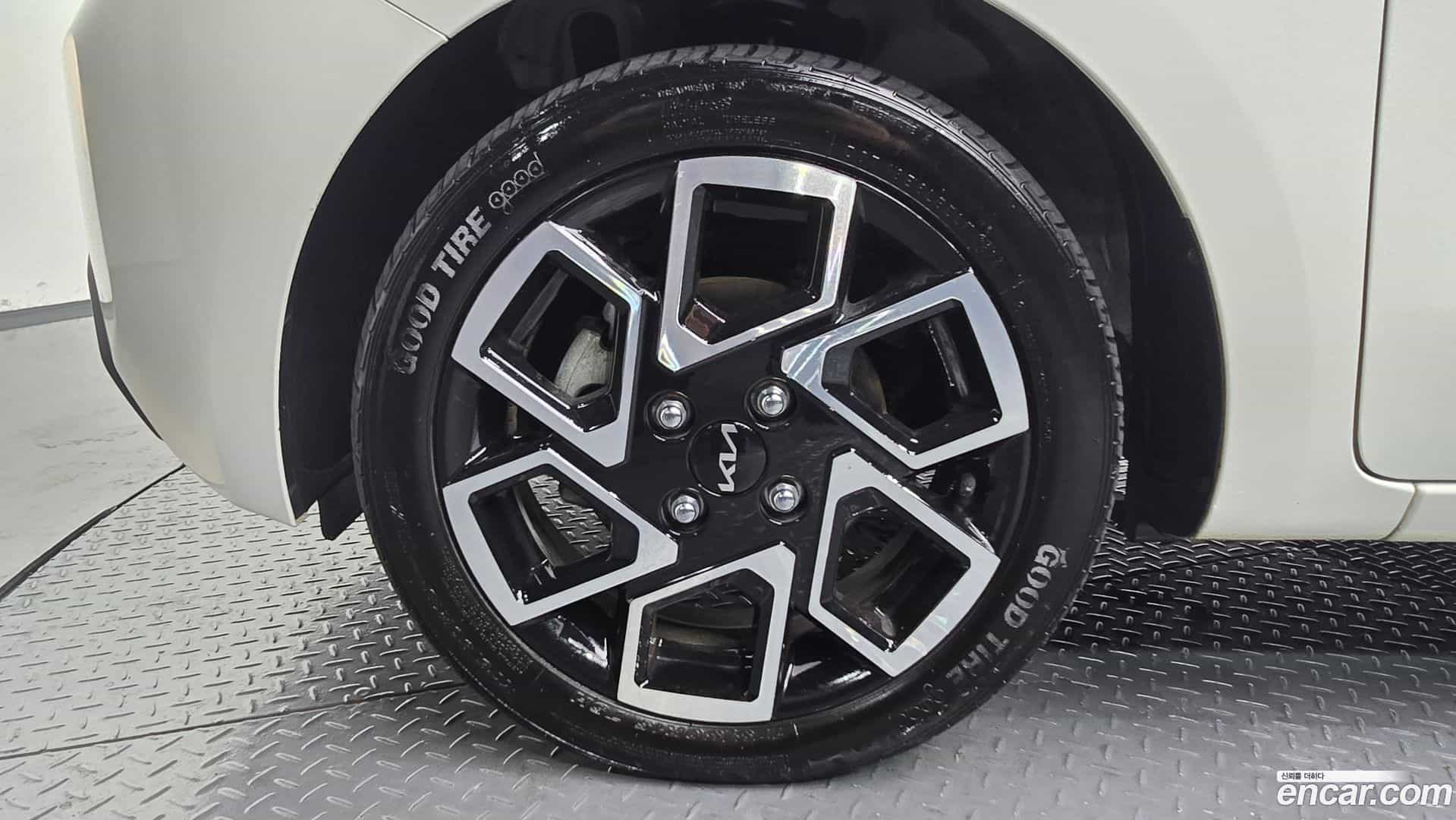 RAY Kia 2024.0-OUTER-005