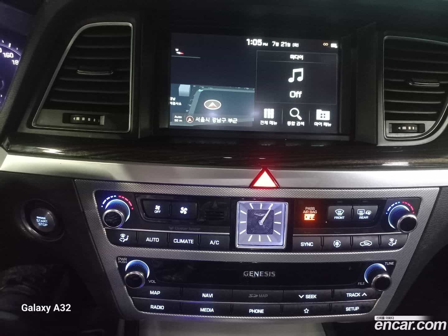 G80 Genesis 2019.0-INNER-009