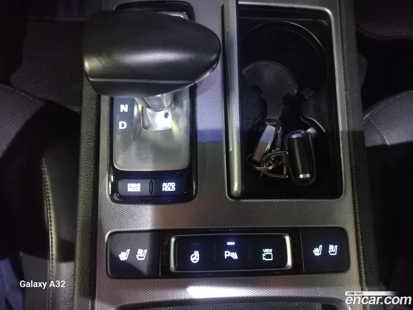 G80 Genesis 2019.0-INNER-010