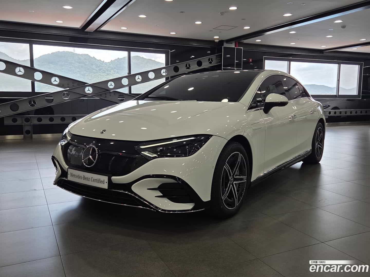 EQE Mercedes-Benz 2024.9-OUTER-001
