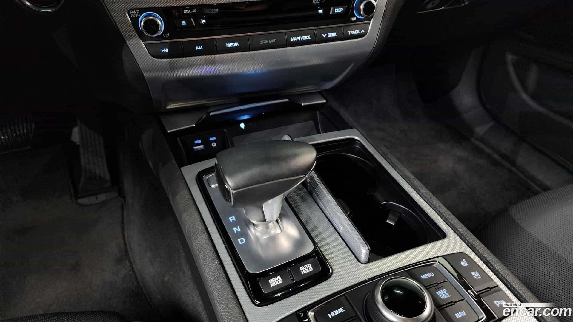 G80 Genesis 2018.0-INNER-009