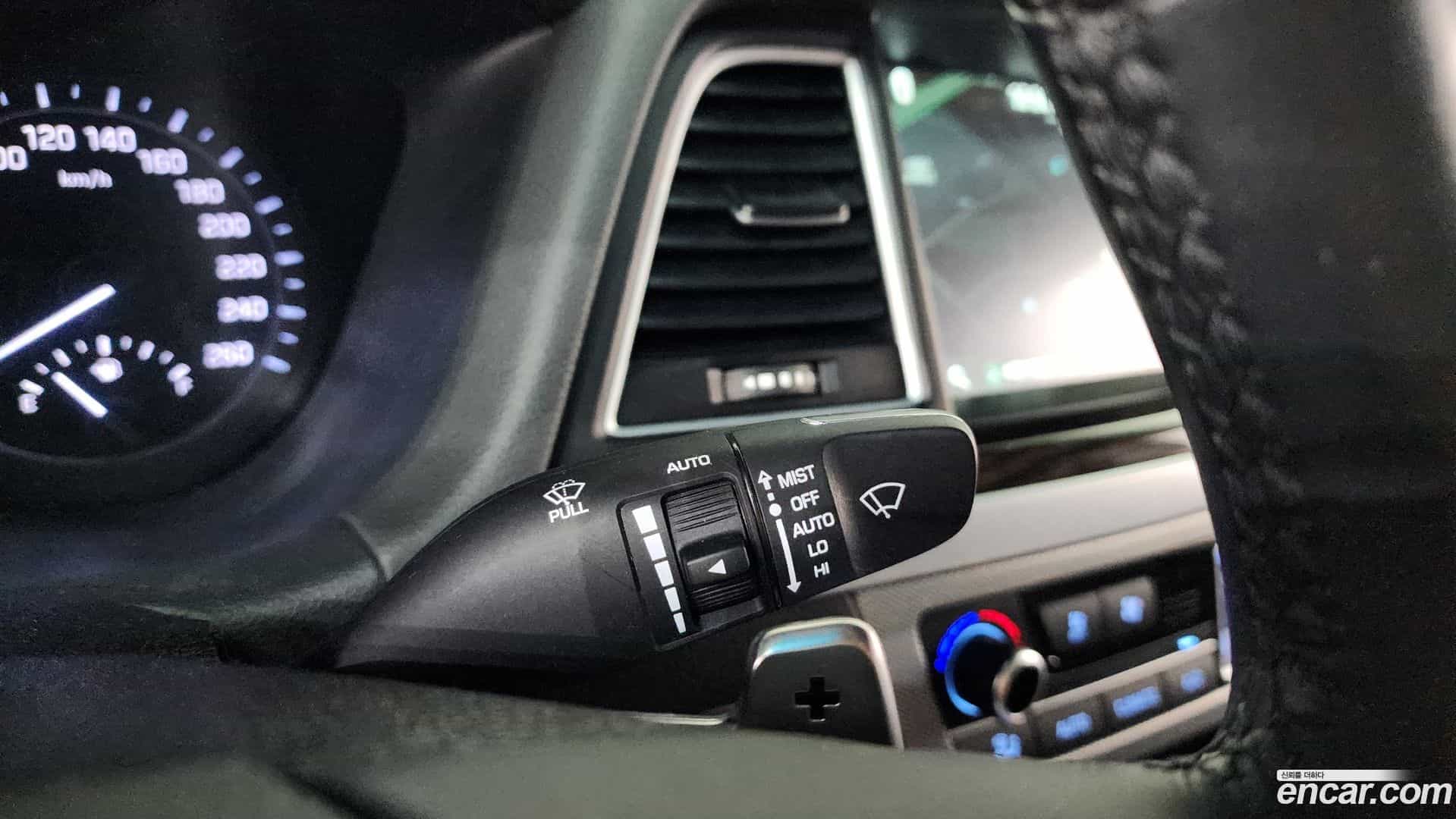 G80 Genesis 2018.0-OPTION-050