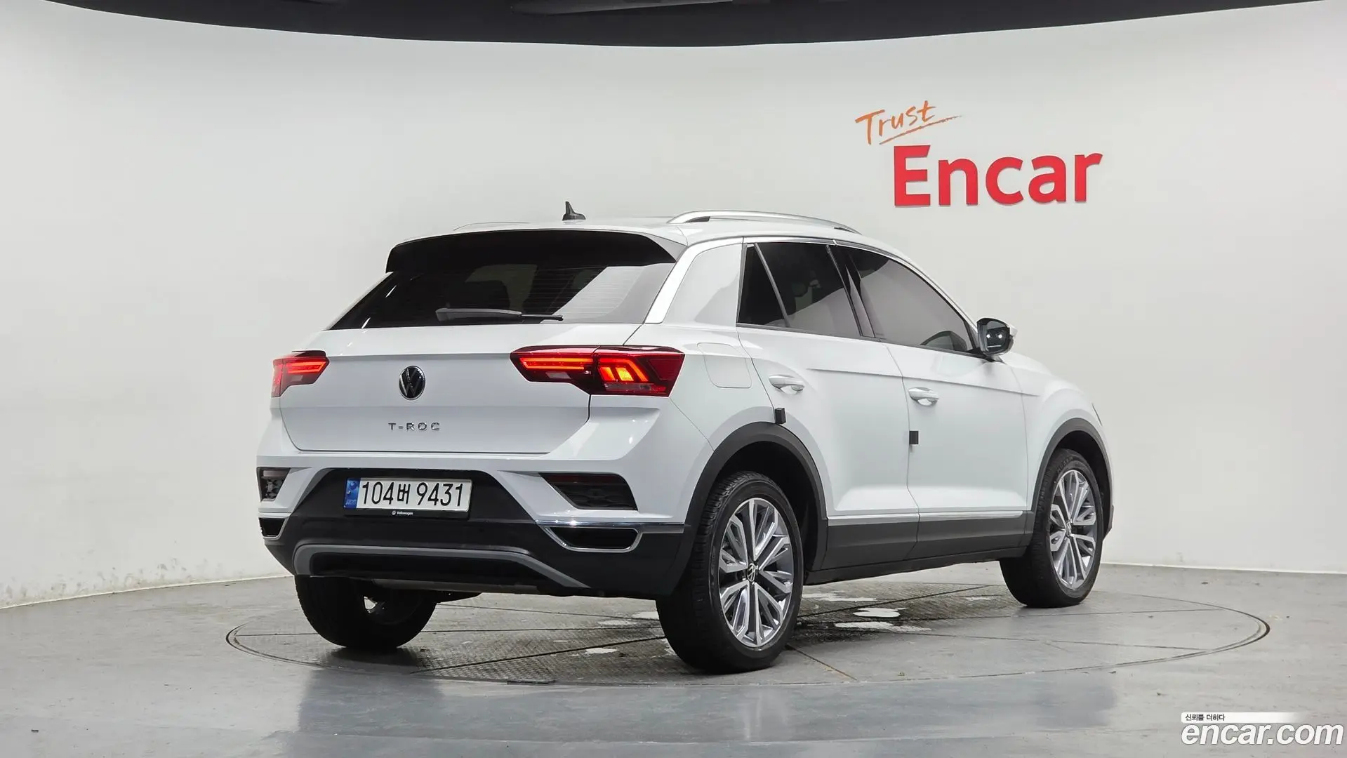 Main__Slider__Photo:T-Roc Volkswagen 2021.5-1