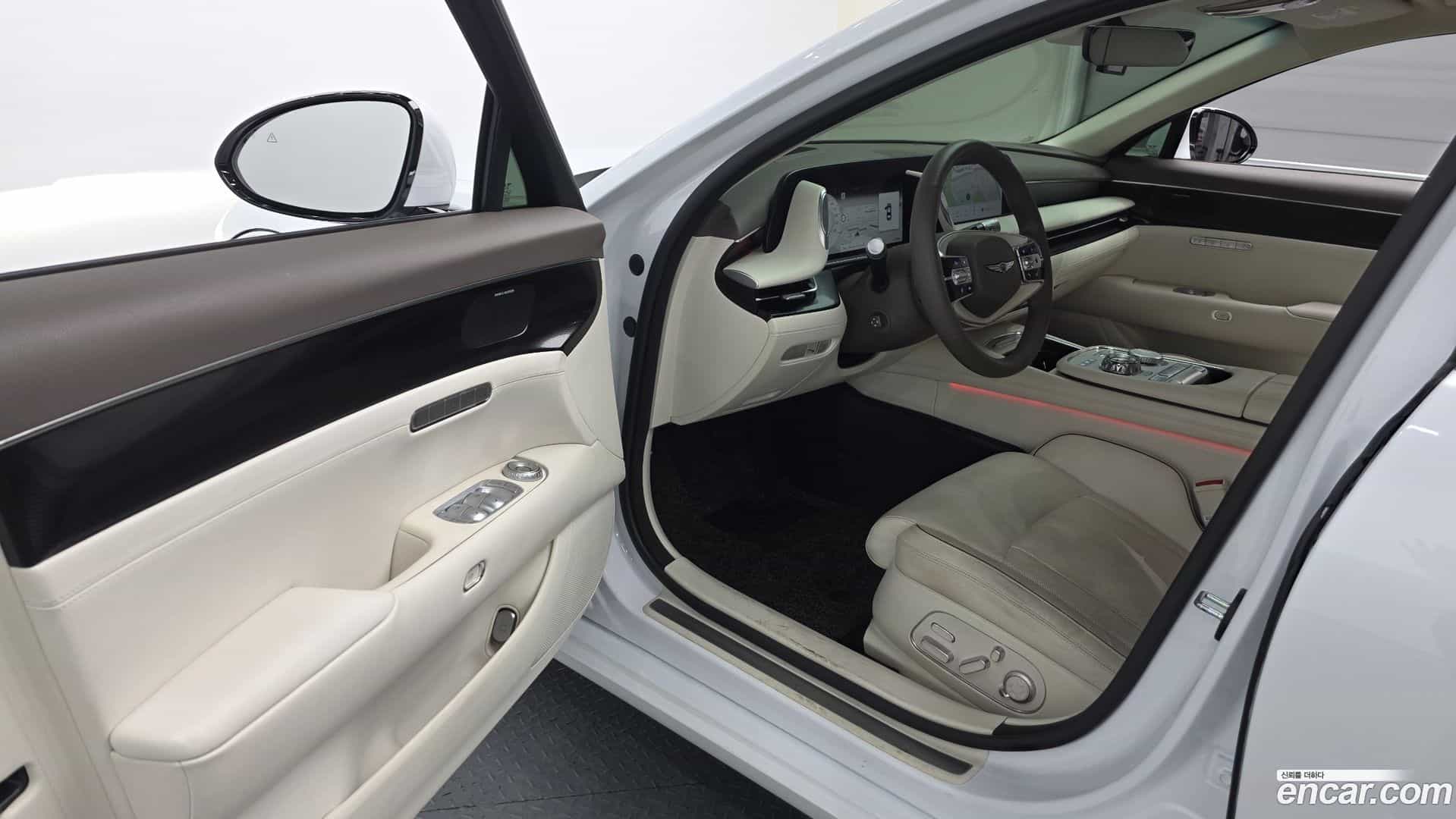 G90 Genesis 2022.6-INNER-010