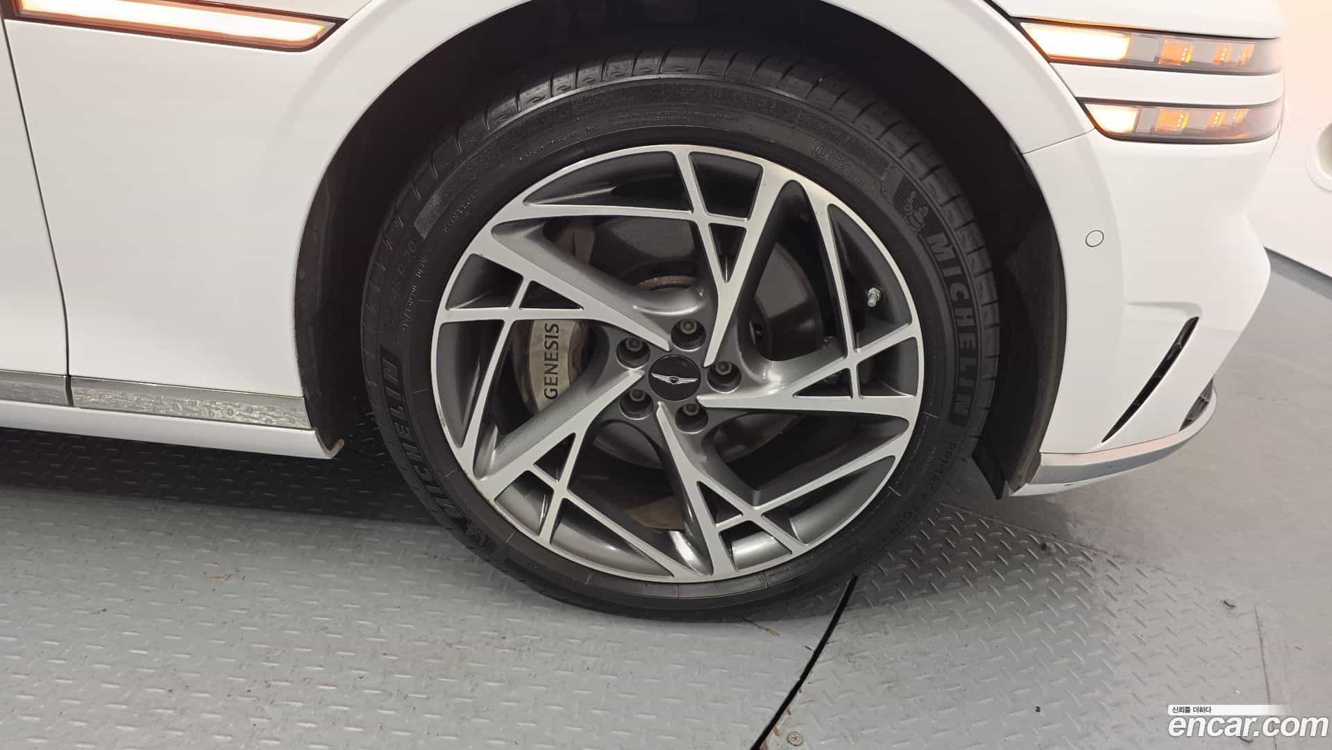 G90 Genesis 2022.6-OUTER-031