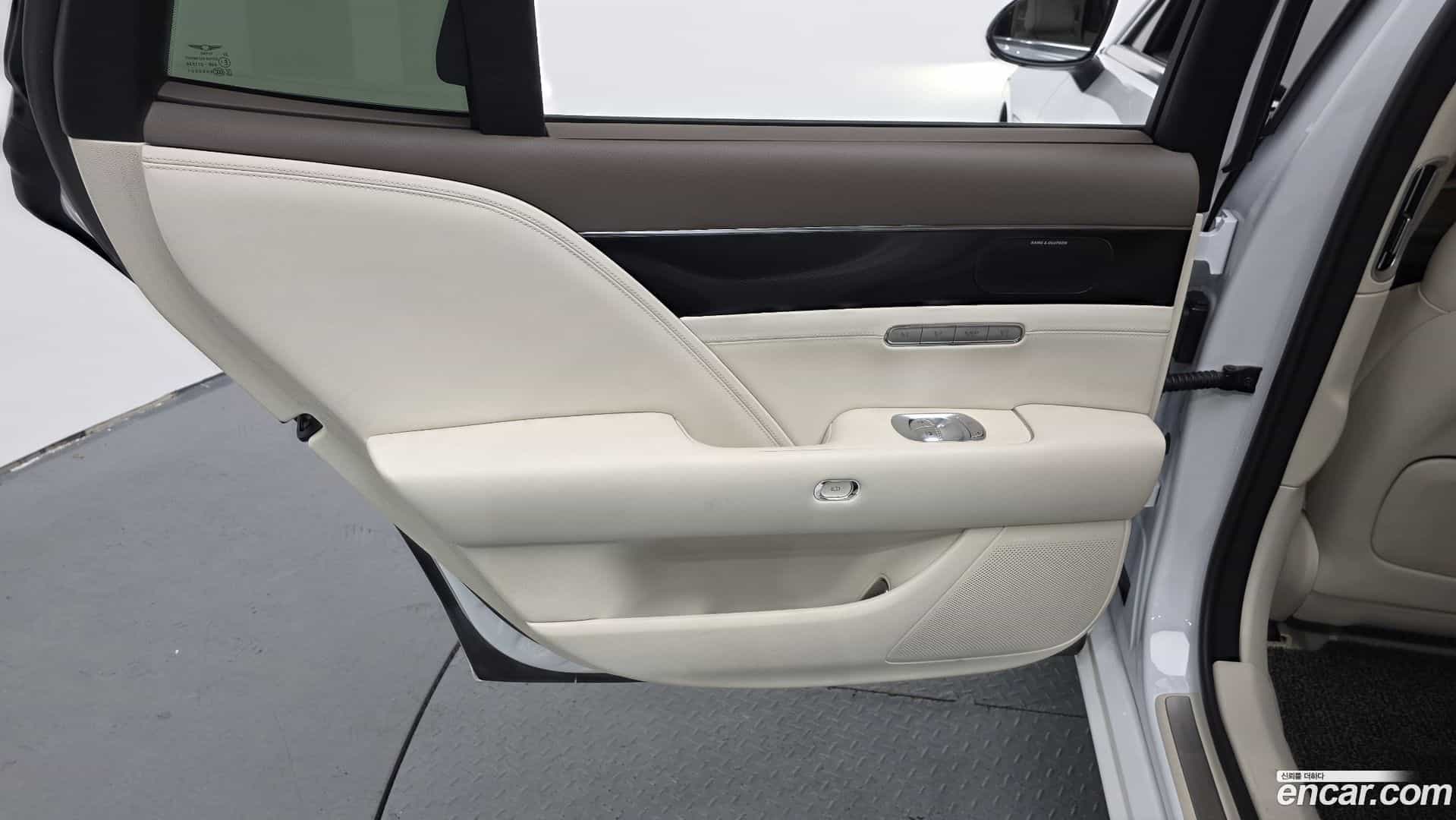 G90 Genesis 2022.6-INNER-035