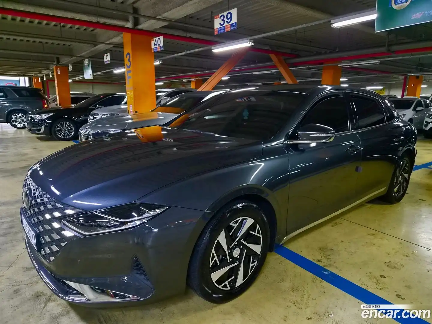 Grandeur Hyundai 2022.4-OUTER-001