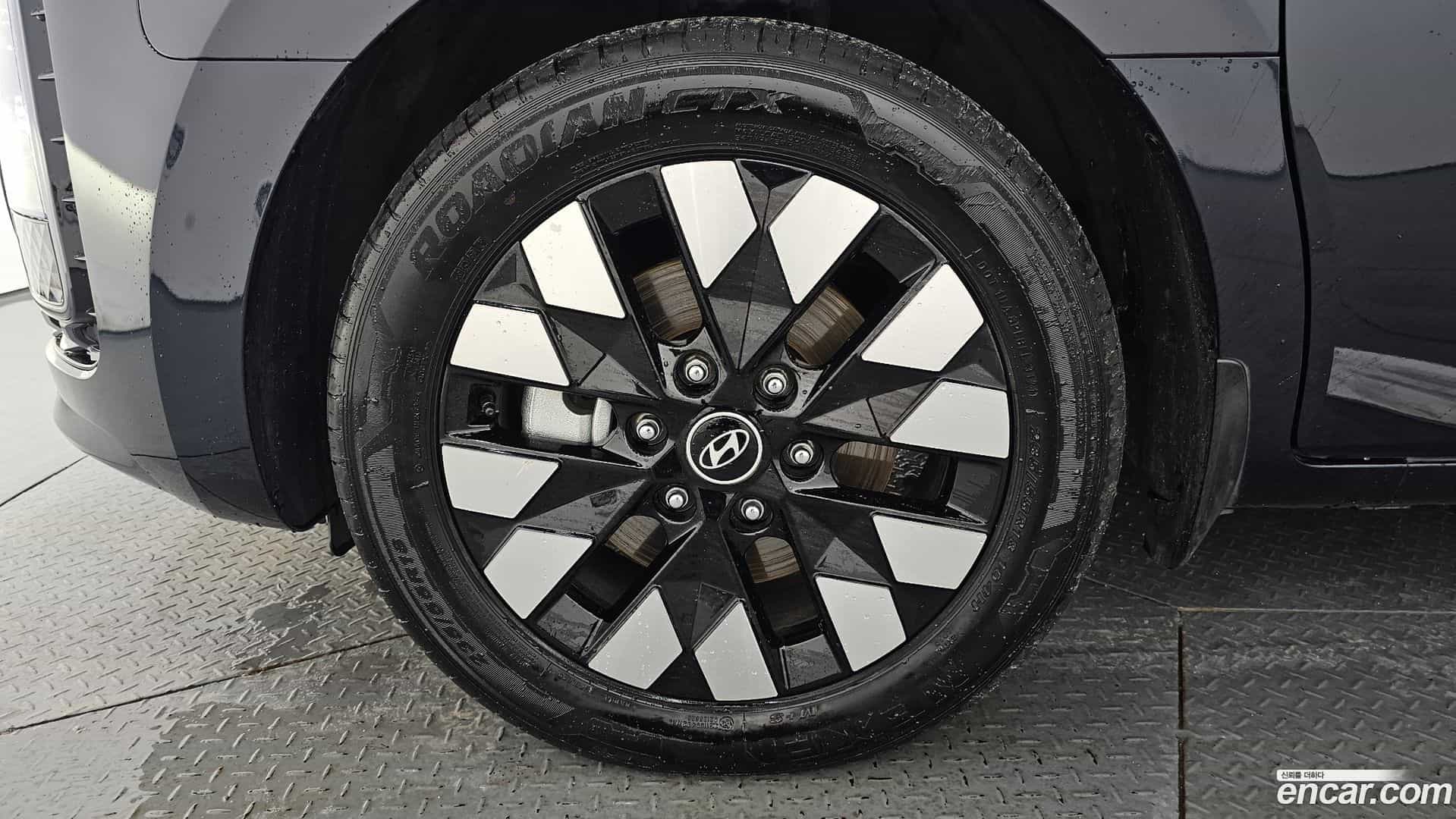 Staria Hyundai 2024.8-OUTER-005