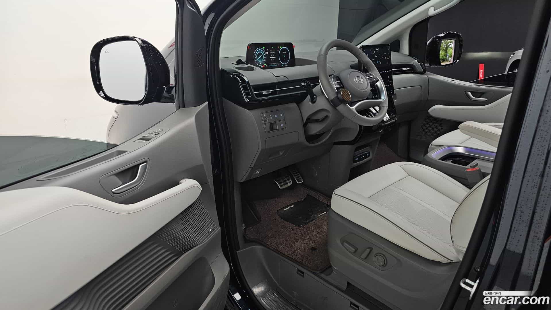 Staria Hyundai 2024.8-OPTION-015