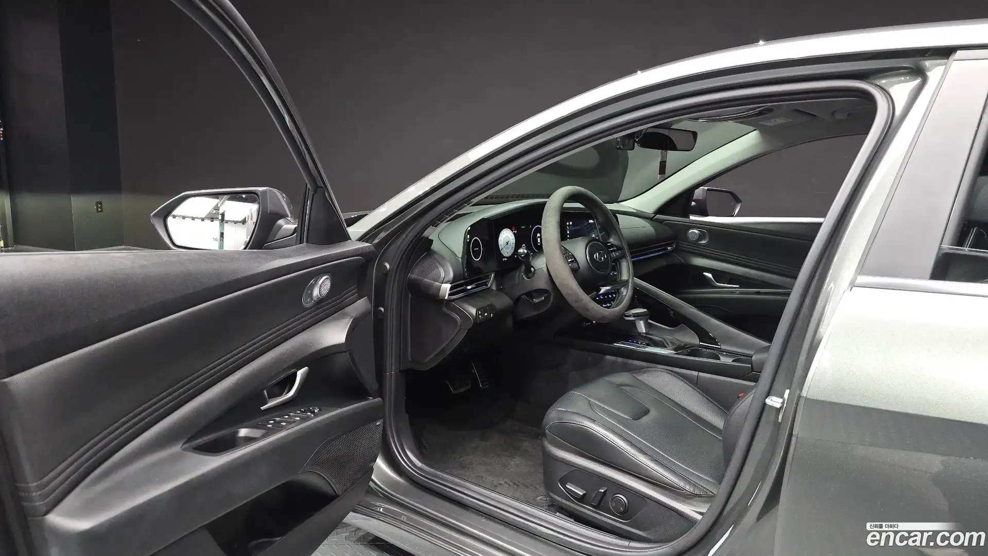 AVANTE Hyundai 2022.0-INNER-010