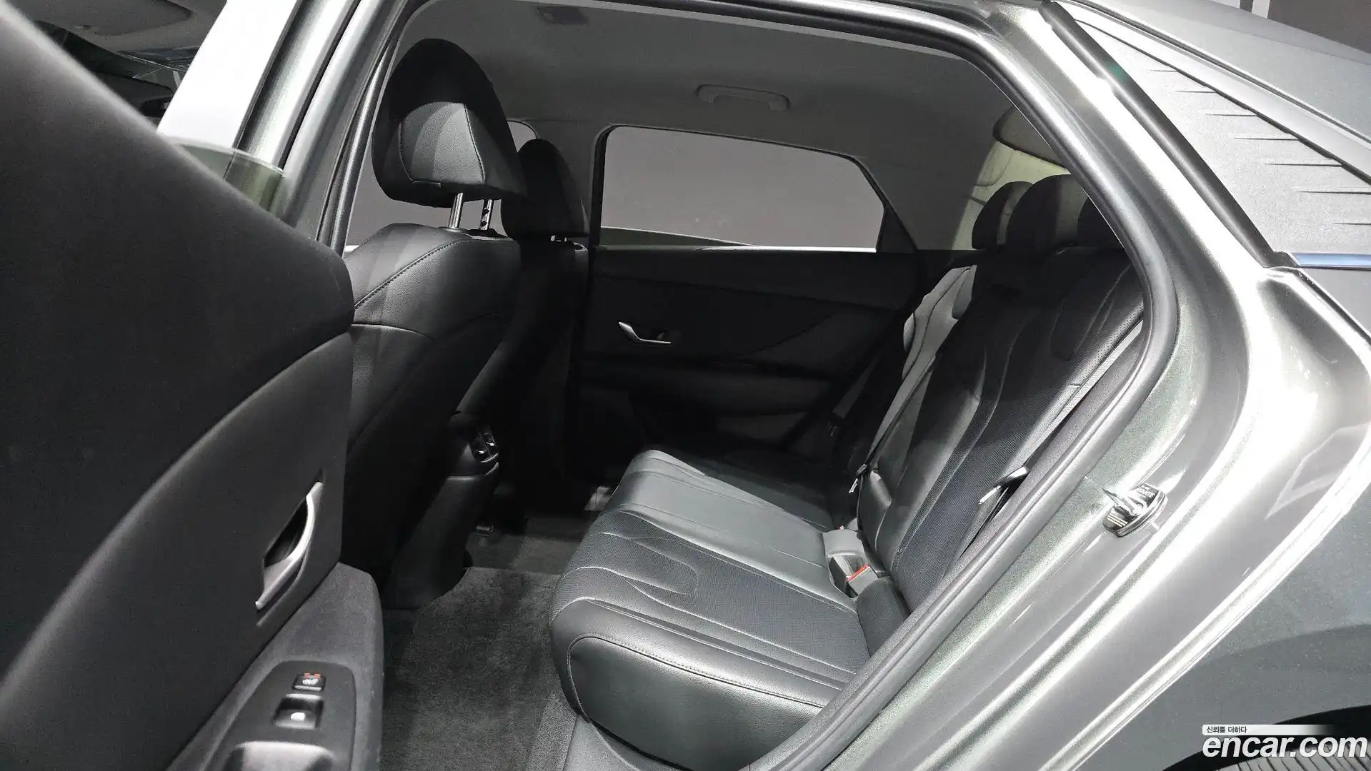 AVANTE Hyundai 2022.0-OPTION-016