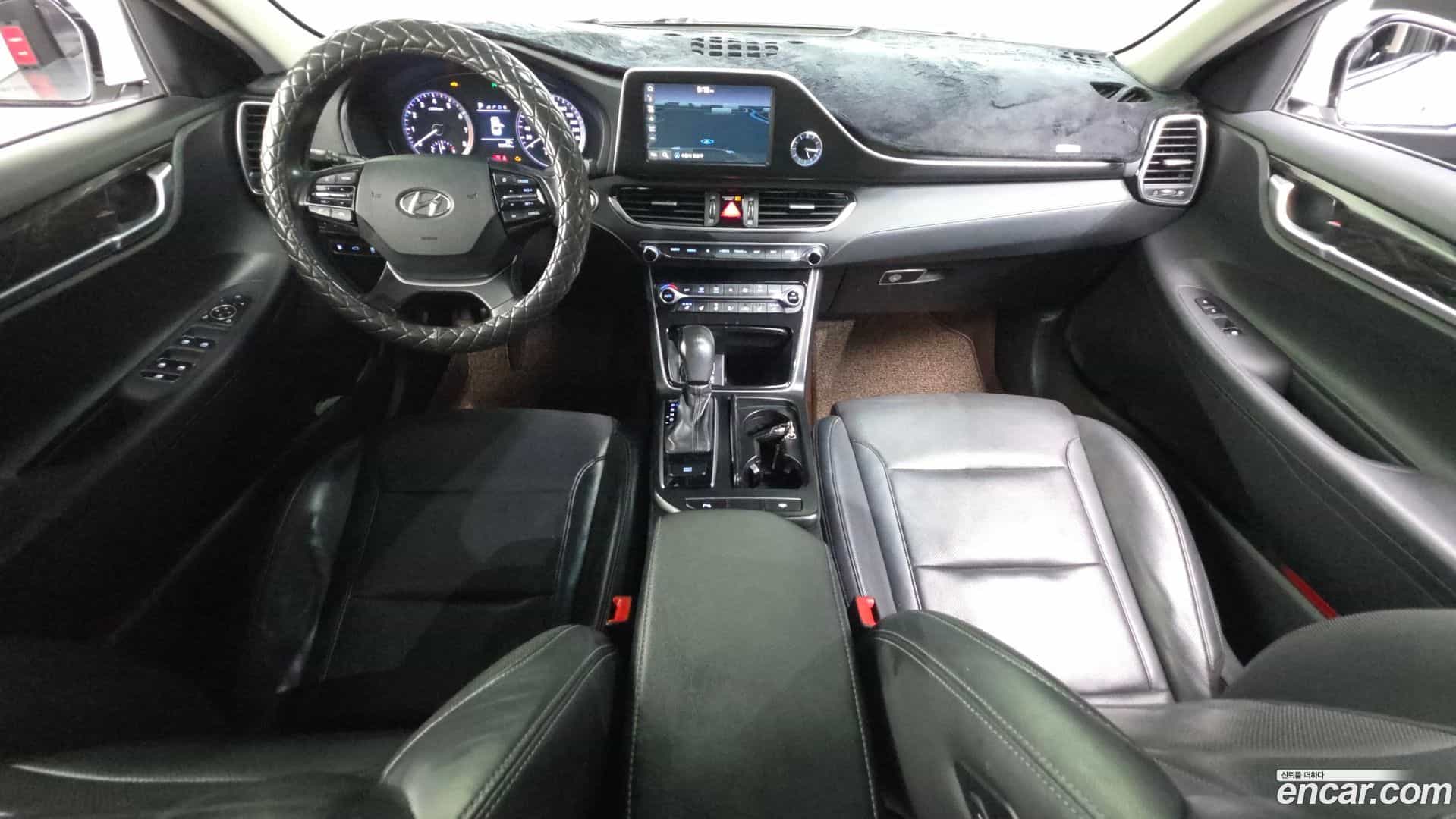 Grandeur Hyundai 2017.0-INNER-007